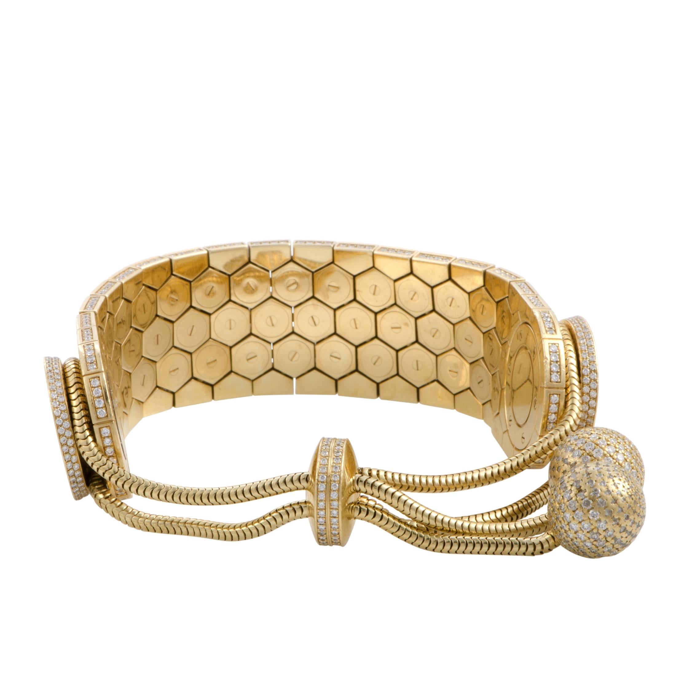 Women's Van Cleef & Arpels 18 Karat Yellow Gold and Diamond Bracelet Watch HH1660