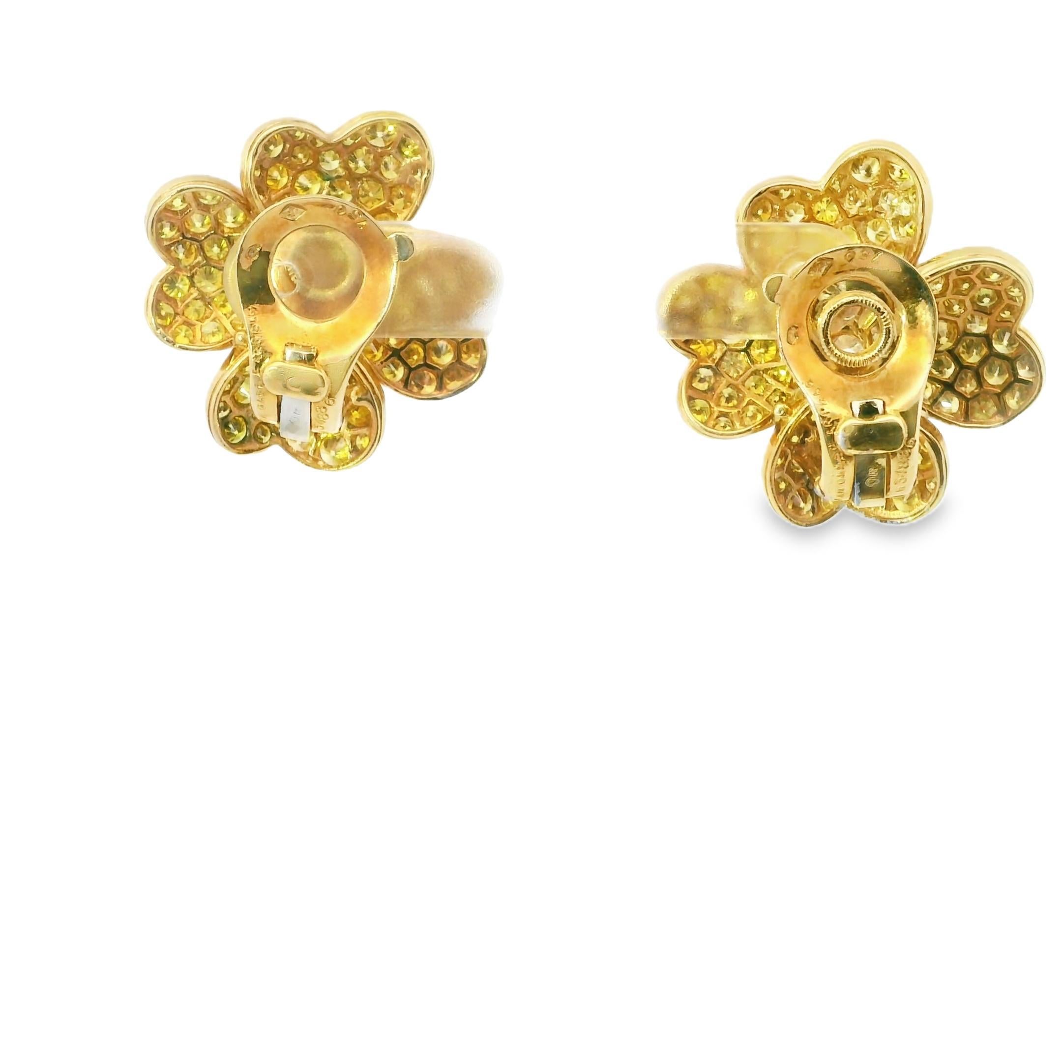 Van Cleef & Arpels 18K Gelbgold und lebhaft gelbe Diamant-Kosmos-Ohrringe im Zustand „Hervorragend“ in New York, NY