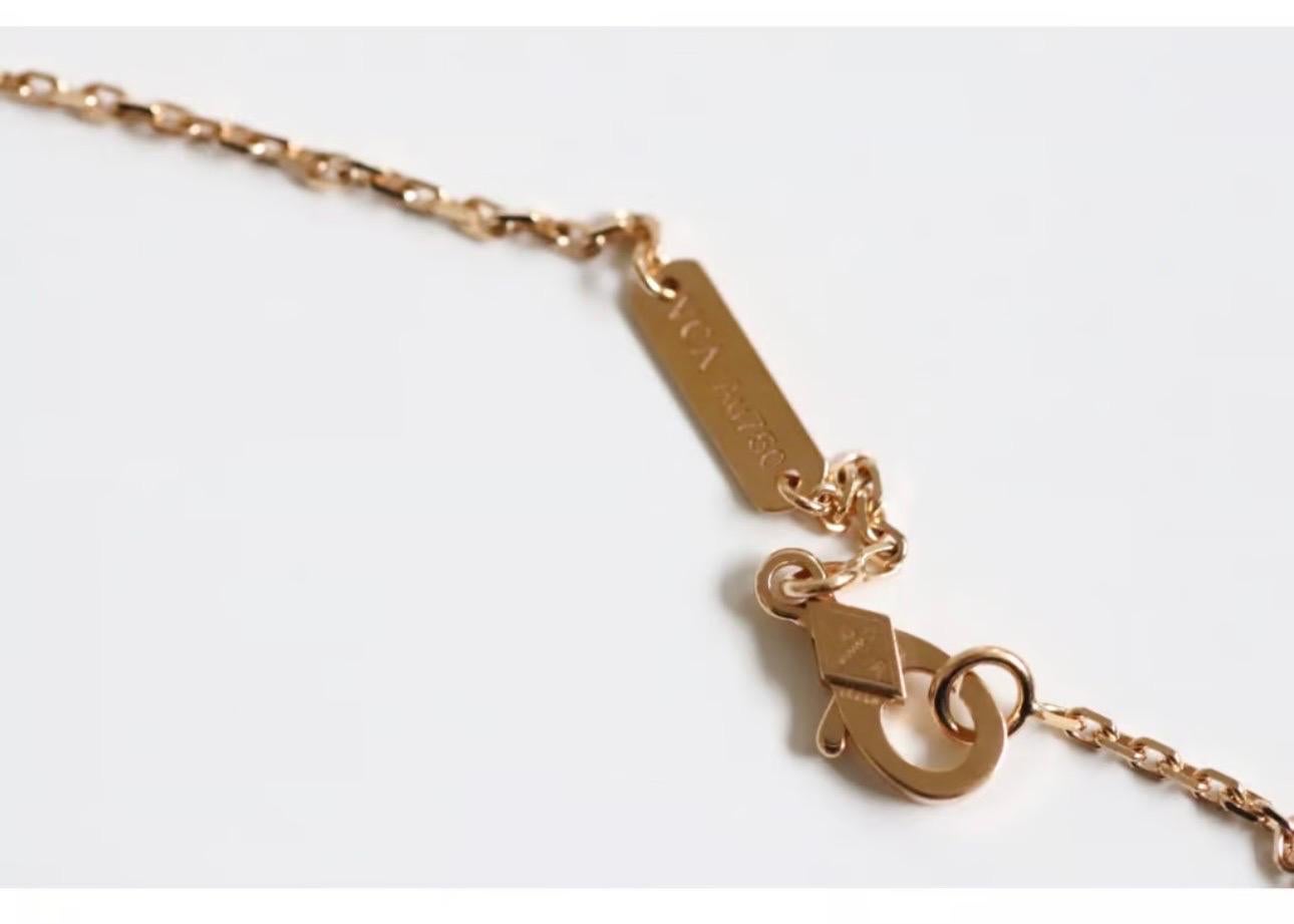 This classic Van Cleef & Arpels Necklace from the iconic Vintage Alhambra collection is crafted in 18k yellow gold and features 1 lucky clover motifs of 10.66 mm  Pendant beautifully inlaid with black onyx in round bead settings. Made in France