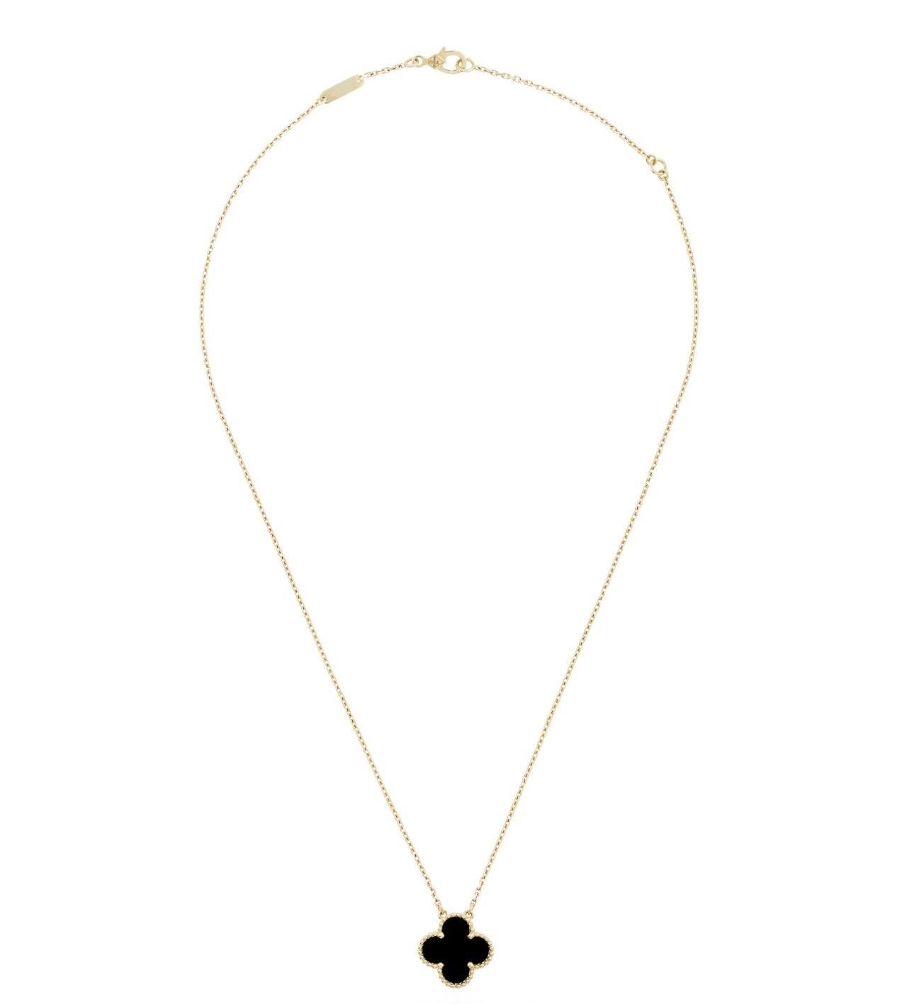 Women's  VAN CLEEF & ARPELS 18k Yellow Gold Black Onyx Vintage Alhambra Pendant Necklace