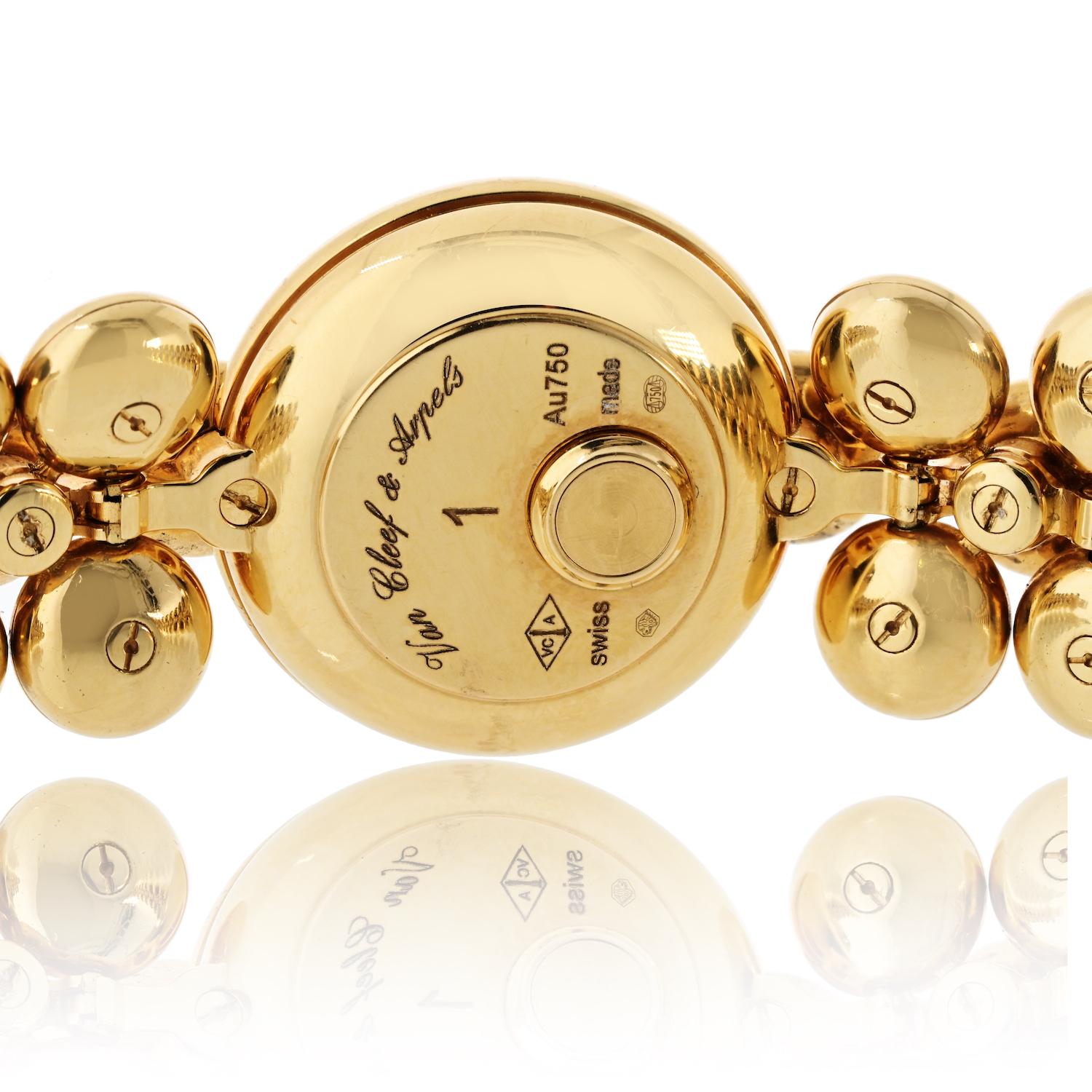 Van Cleef & Arpels Montre Bouton D'or modèle moyen avec cadran en diamants en or jaune 18 carats Pour femmes en vente