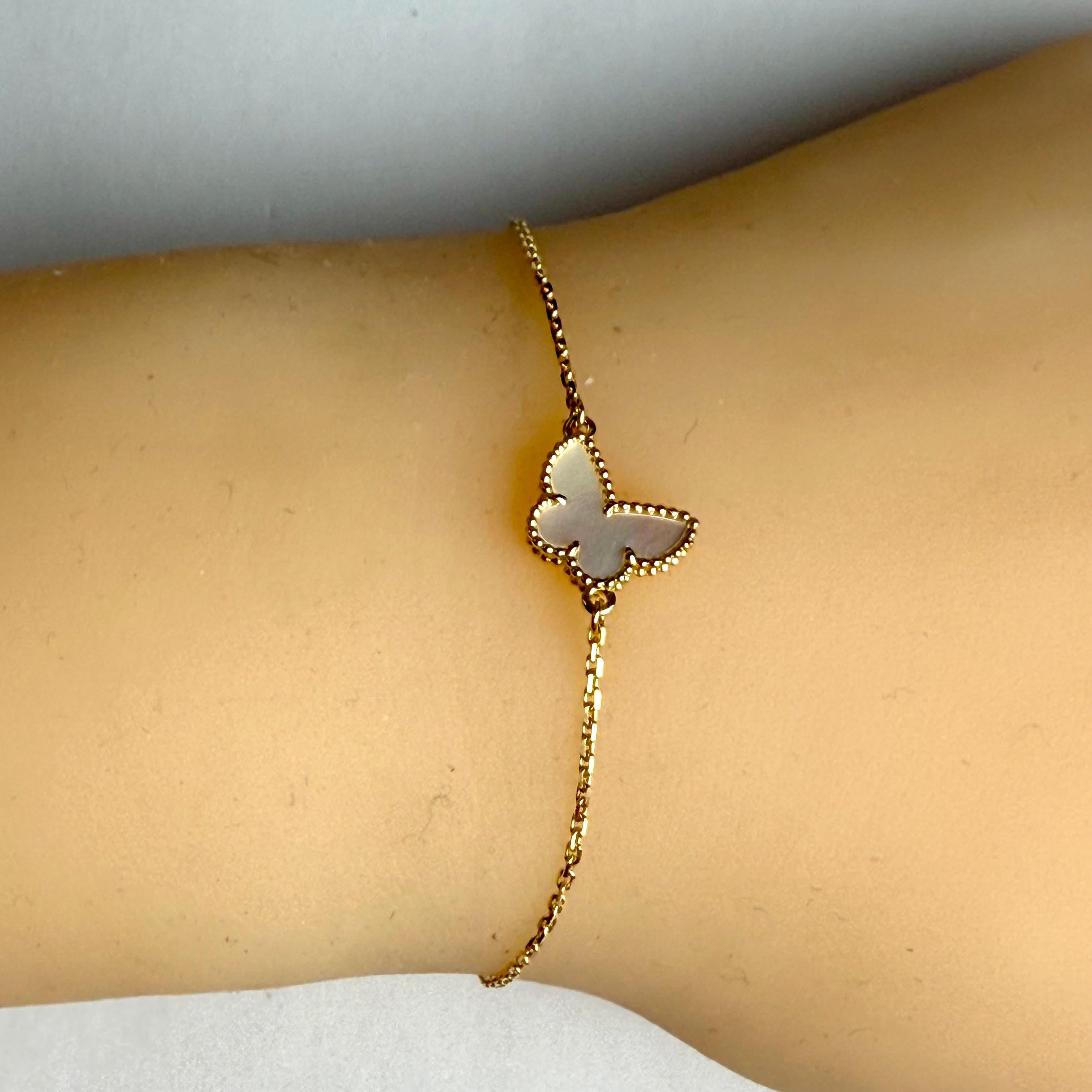 Modern Van Cleef & Arpels 18K Yellow Gold Butterflies Mother-of-Pearl Bracelet Preowned For Sale