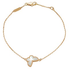 Van Cleef & Arpels Pulsera de oro amarillo de 18 quilates con mariposas de nácar de segunda mano