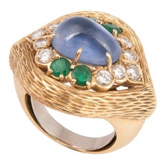Vintage Van Cleef & Arpels 18k Yellow Gold Cabochon Sapphire Diamond and Emerald Ring