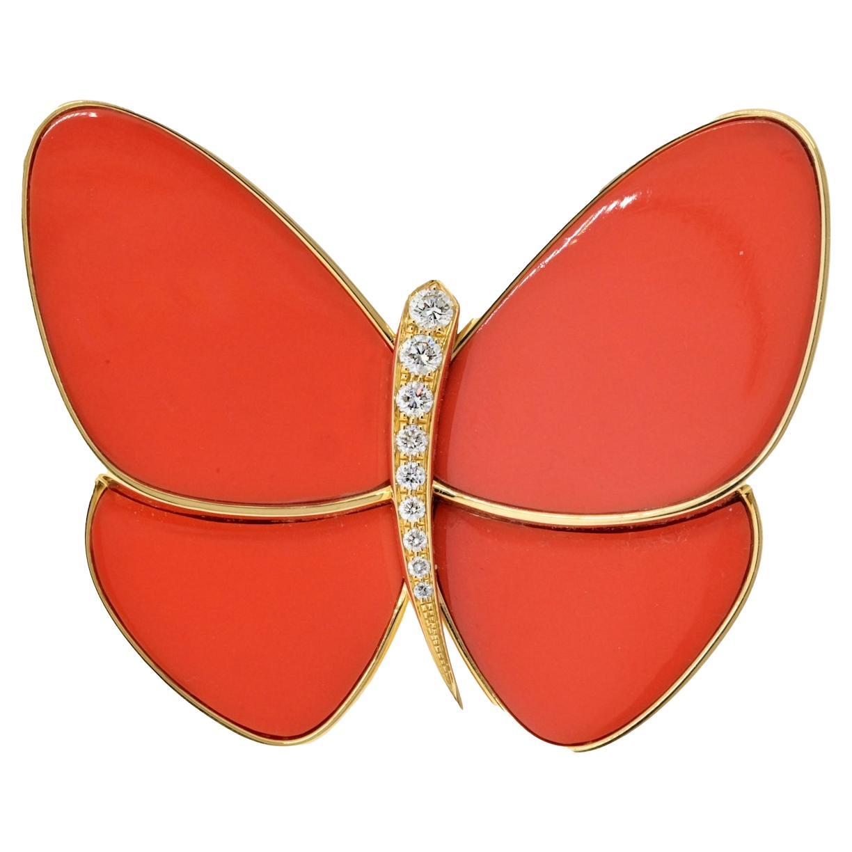 Van Cleef & Arpels Broche papillon en or jaune 18 carats en vente