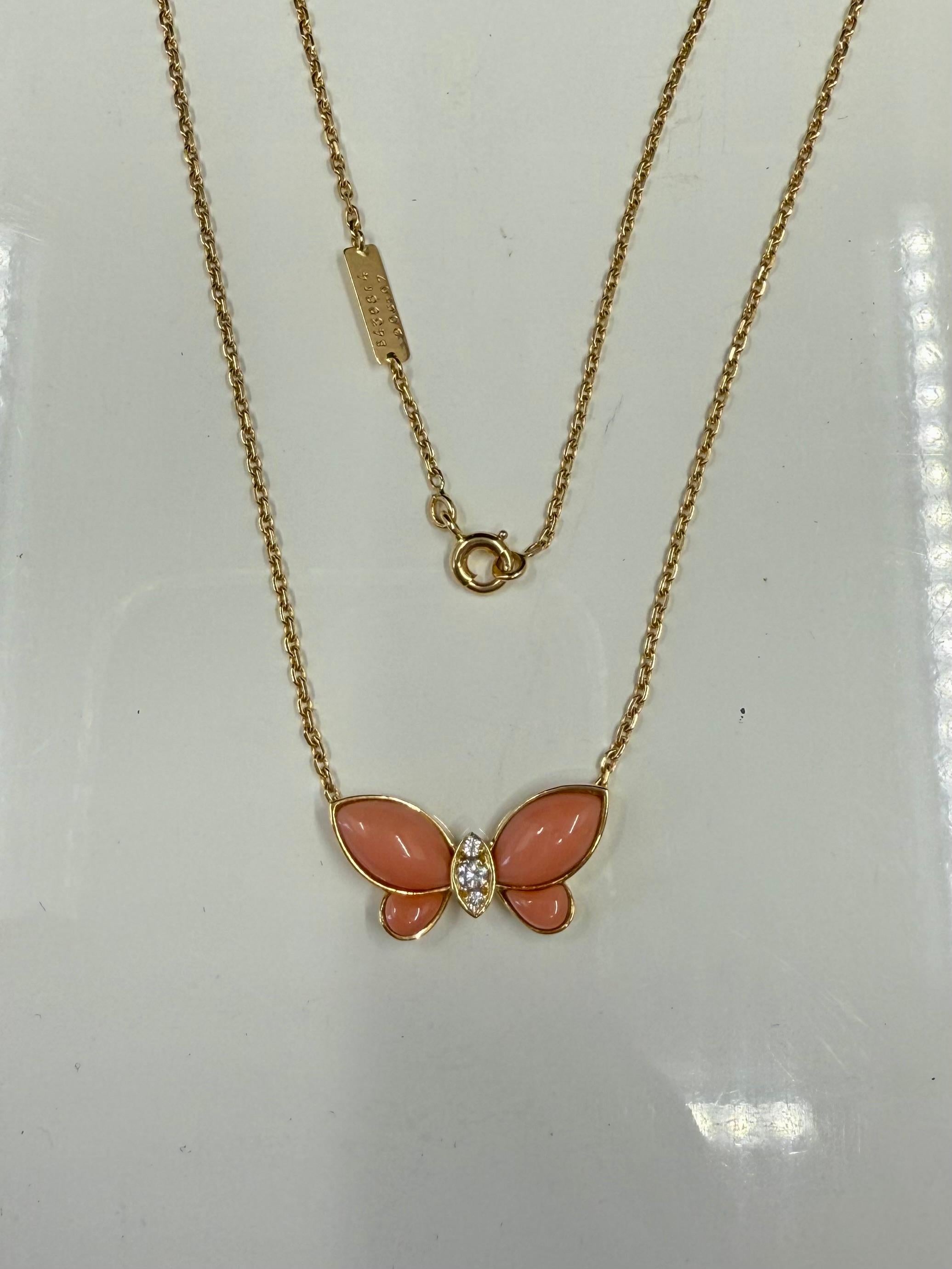 VAN CLEEF & ARPELS 18K Yellow Gold Coral Diamond Butterfly Necklace For Sale 8
