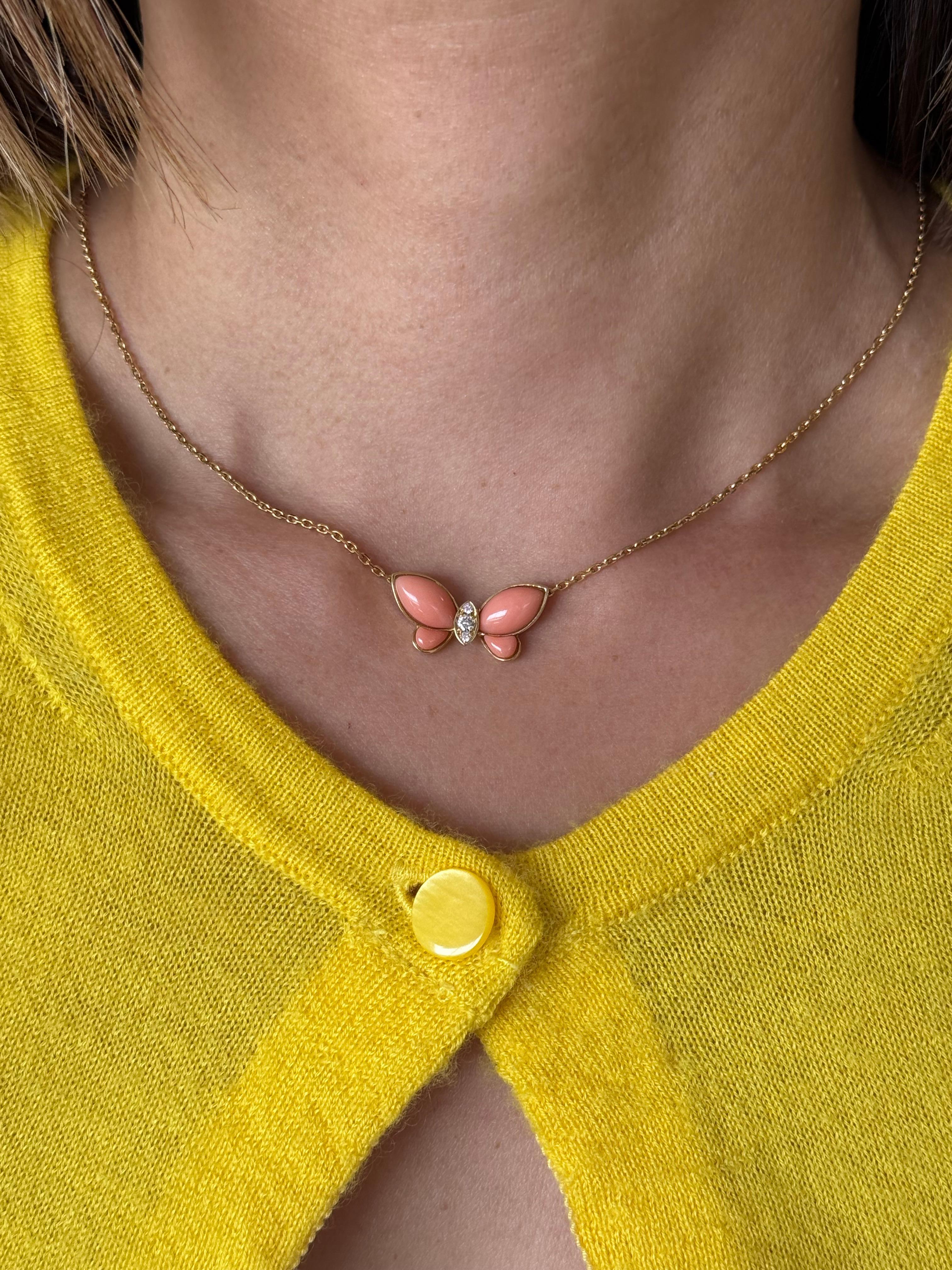 VAN CLEEF & ARPELS 18K Yellow Gold Coral Diamond Butterfly Necklace For Sale 12