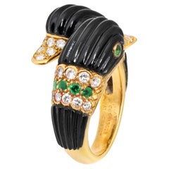 Van Cleef & Arpels, bague croisée à double tête de canard en or jaune 18 carats