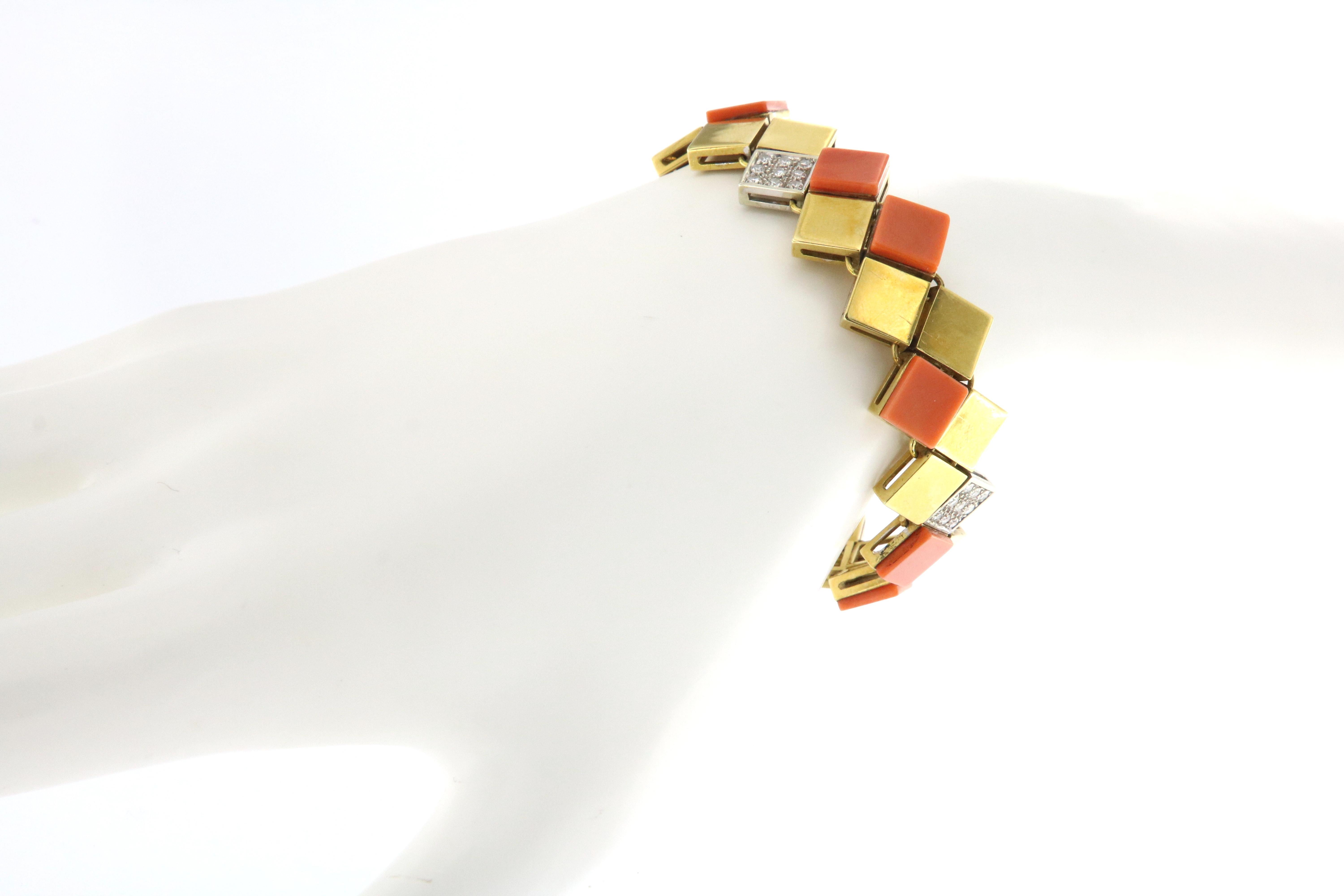 Van Cleef & Arpels 18k Yellow Gold Diamond Coral Square Links Bracelet 1