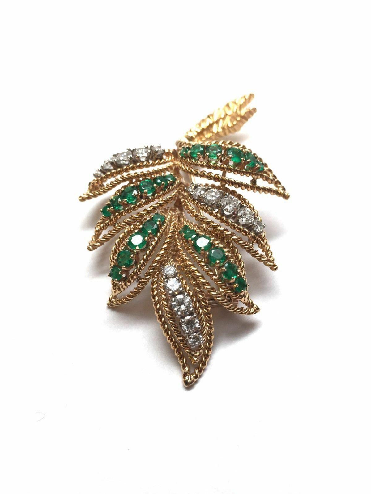 Van Cleef & Arpels 18 Karat Gold Diamond Emerald Leaf Brooch Pin, circa 1960s 5