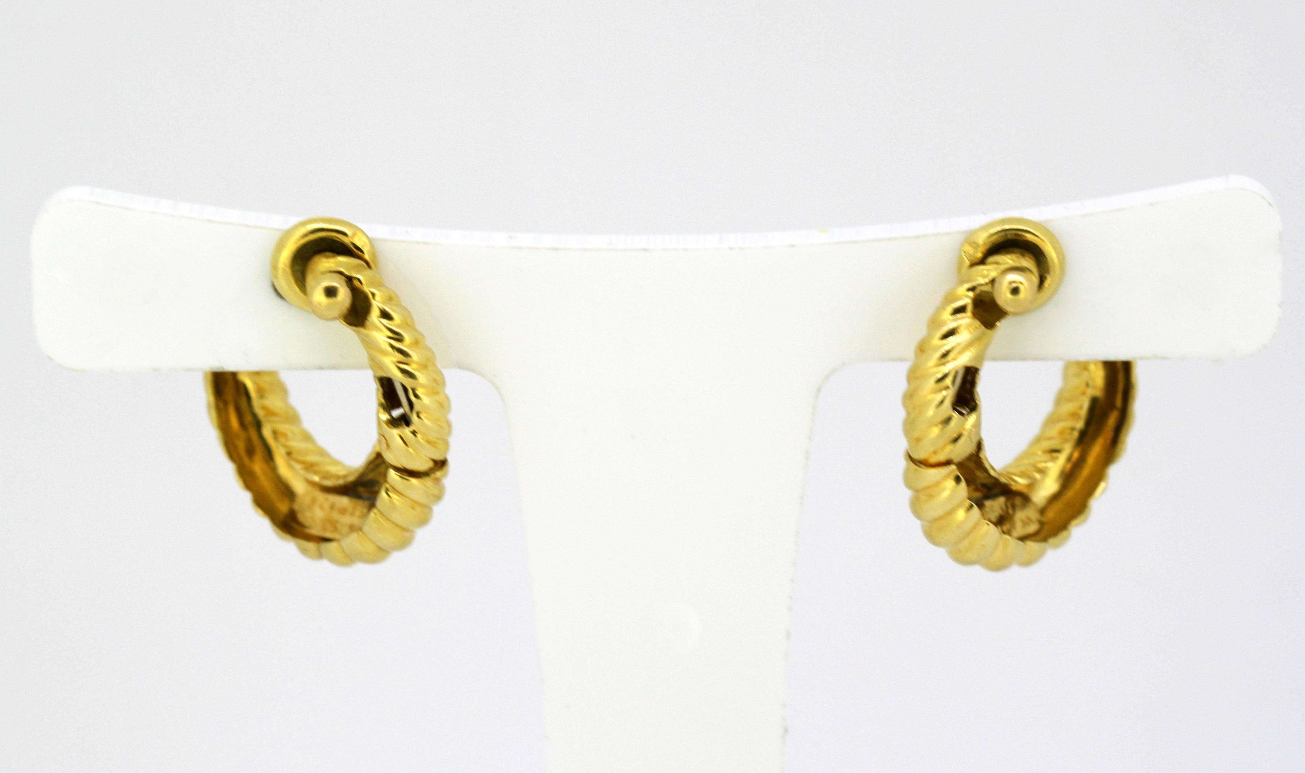 Van Cleef & Arpels 18 Karat Yellow Gold Earrings 1