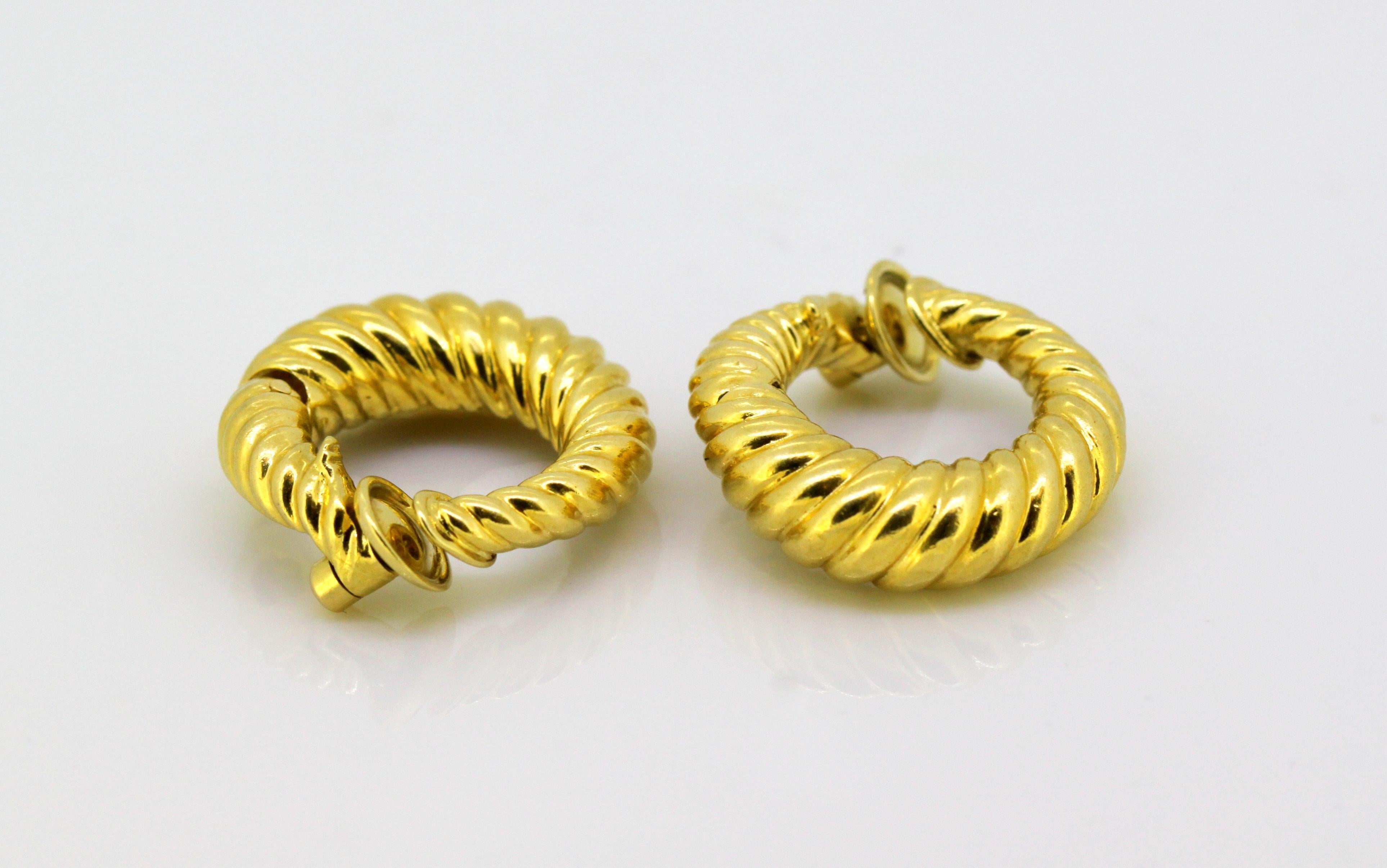 Van Cleef & Arpels 18 Karat Yellow Gold Earrings 2