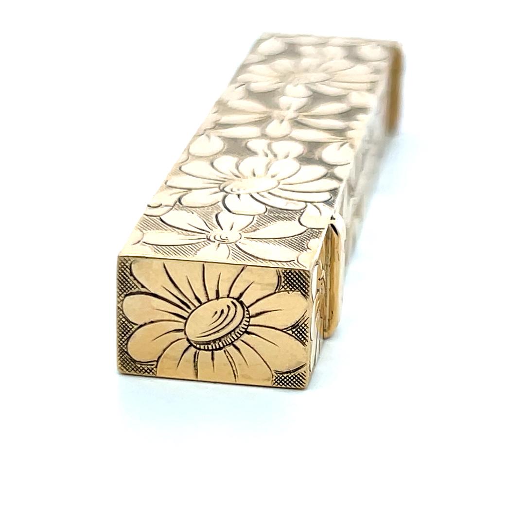 Van Cleef & Arpels 18K Yellow Gold Floral Engraved Vintage Cigarette Lighter For Sale 5