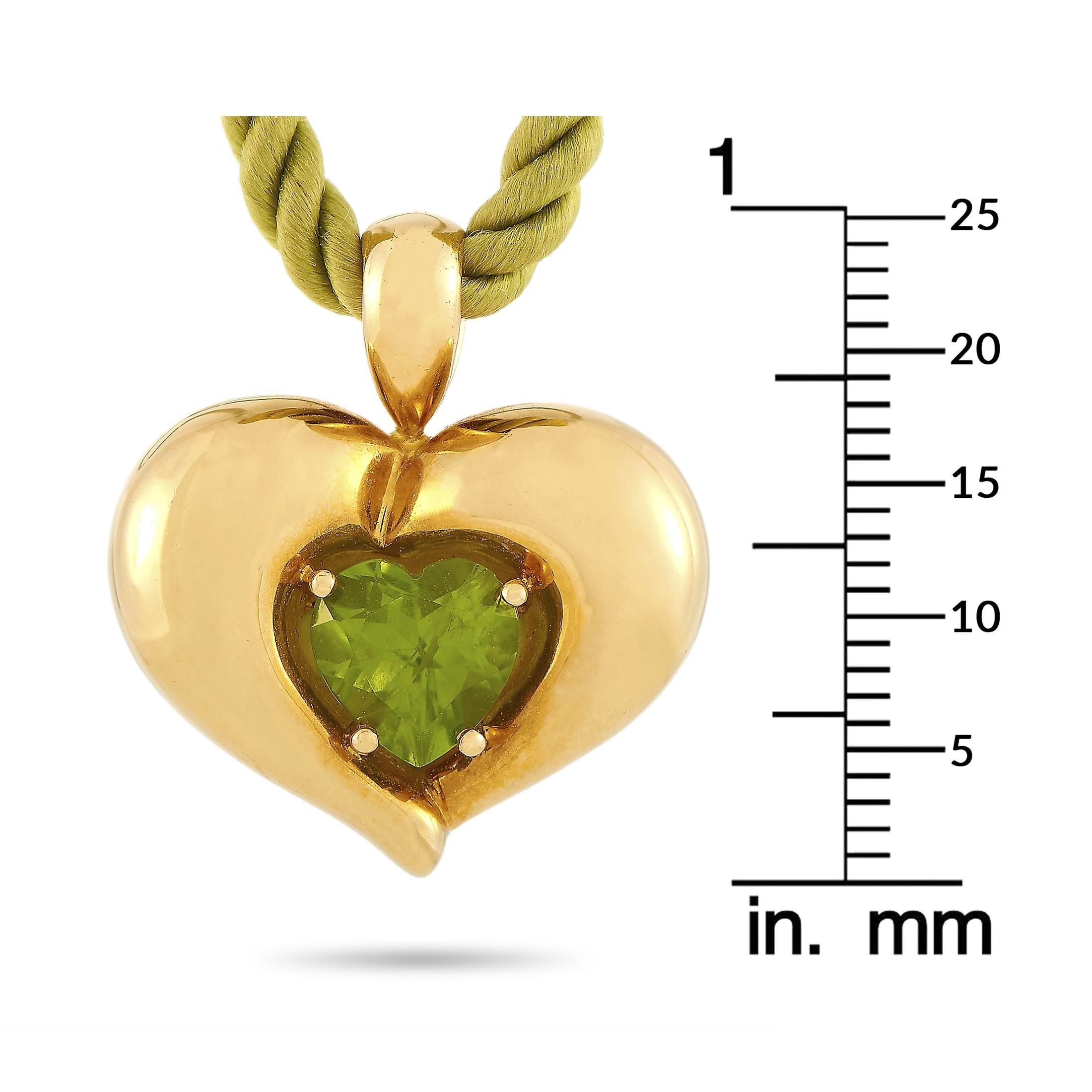 Heart Cut Van Cleef & Arpels 18 Karat Yellow Gold Heart-Shaped Peridot Pendant Necklace