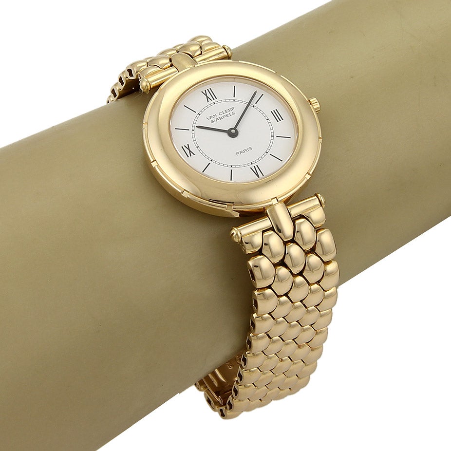 Van Cleef & Arpels 18k Yellow Gold Ladies Wrist Watch Quartz 13107