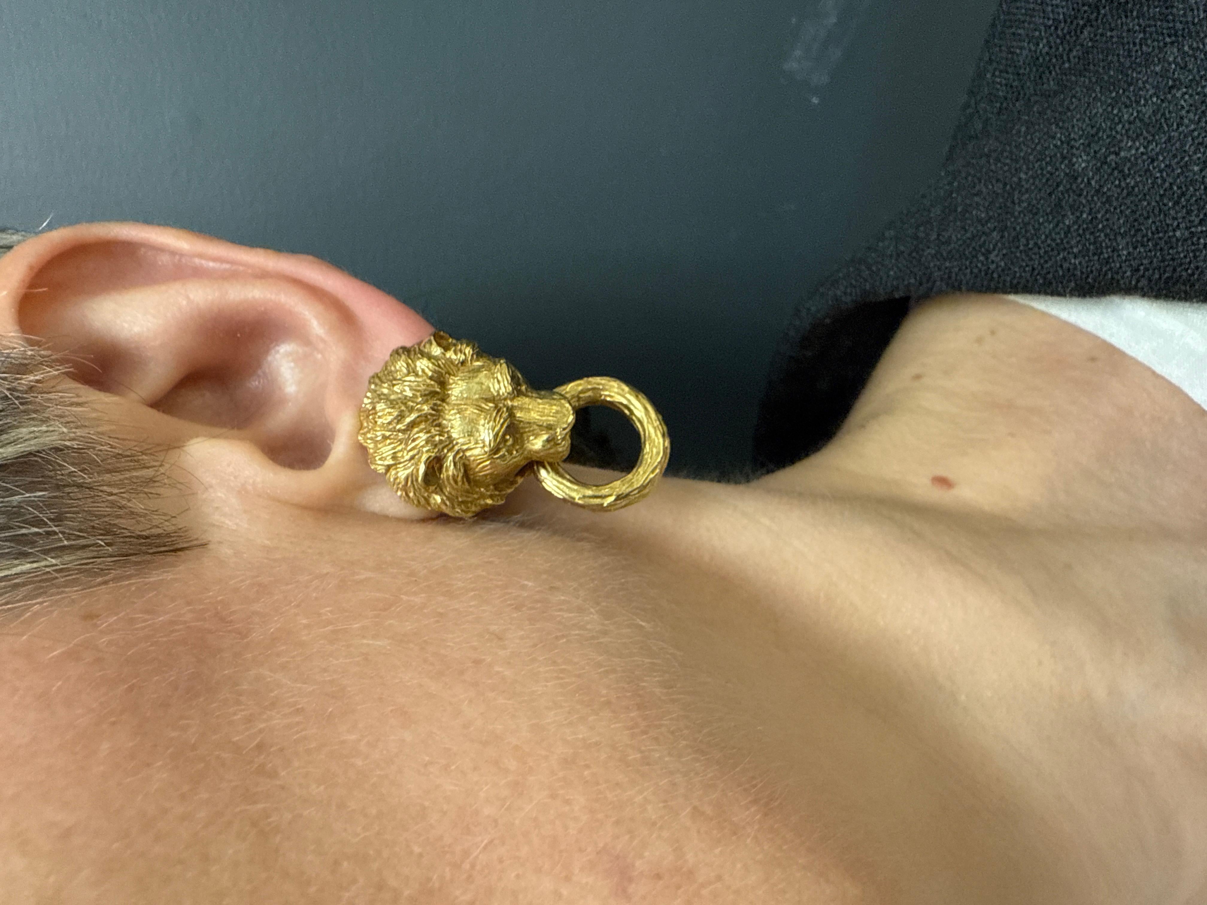 VAN CLEEF & ARPELS 18K Yellow Gold Lion Door Knocker Earrings w/Box Vintage 1970 For Sale 1