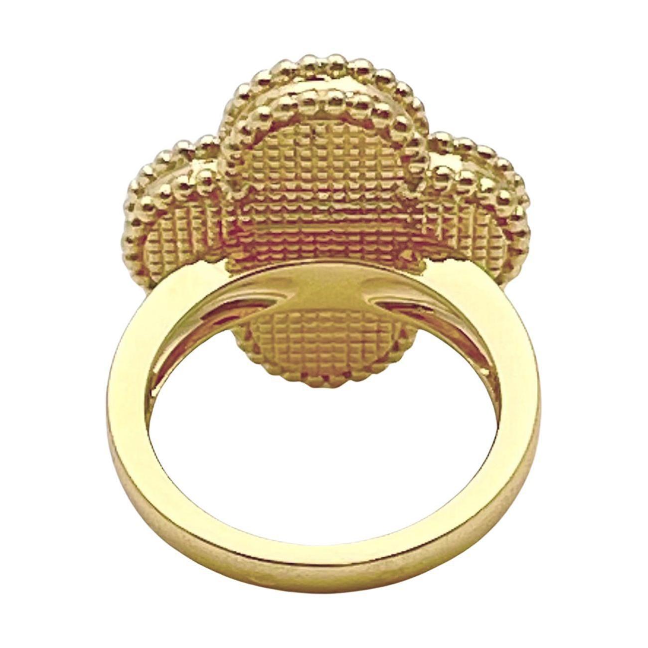 Tumbled Van Cleef & Arpels 18k Yellow Gold Malachite Magic Alhambra Ring