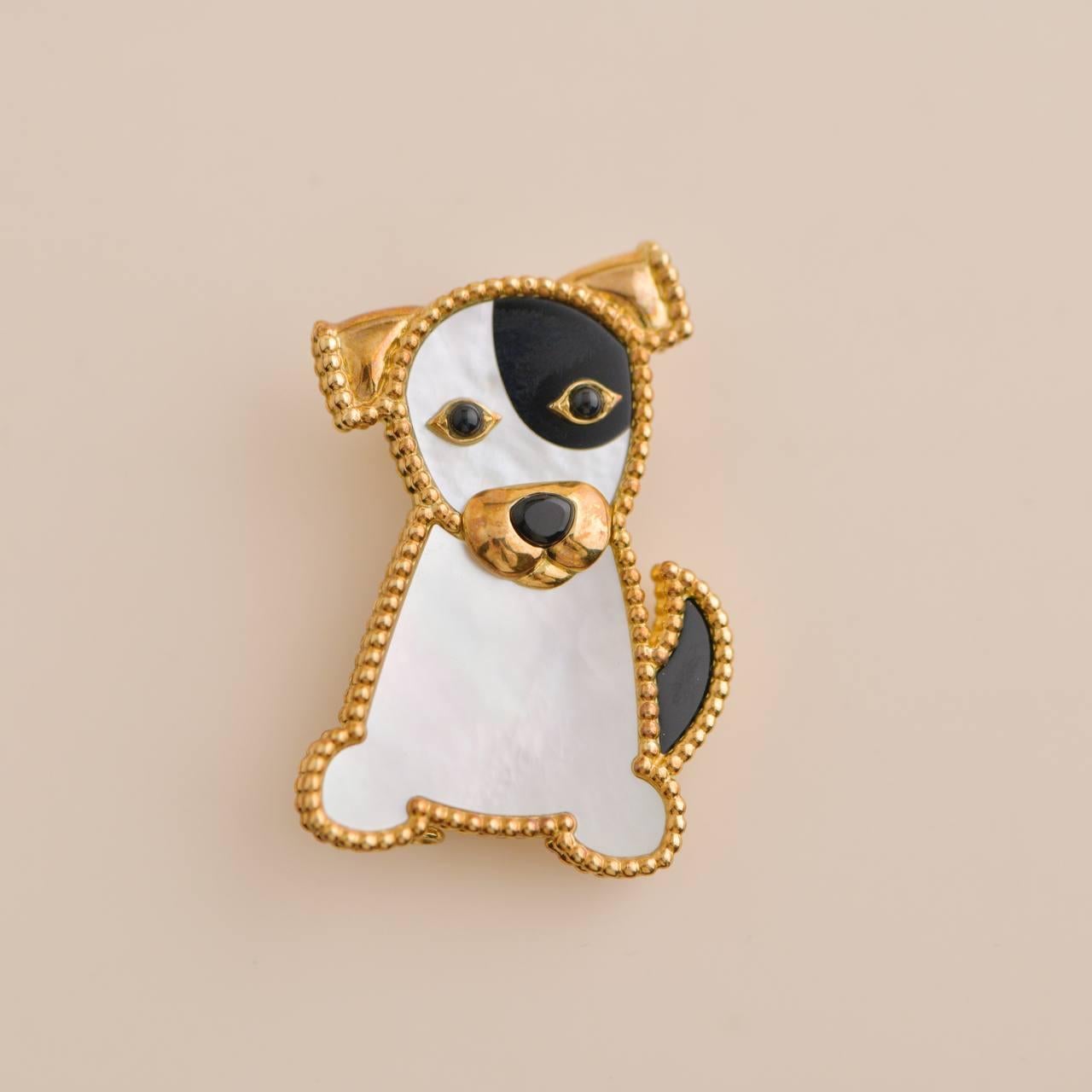 Van Cleef & Arpels 18K Yellow Gold Mother-of-Pearl Onyx Lucky Animals Dog Brooch In Excellent Condition For Sale In Banbury, GB