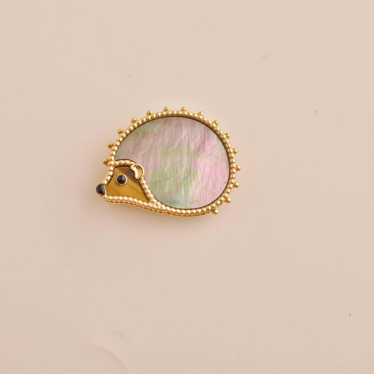 Women's or Men's Van Cleef & Arpels 18K Yellow Gold Mother-of-Pearl Onyx Tiger Eye Lucky Animals