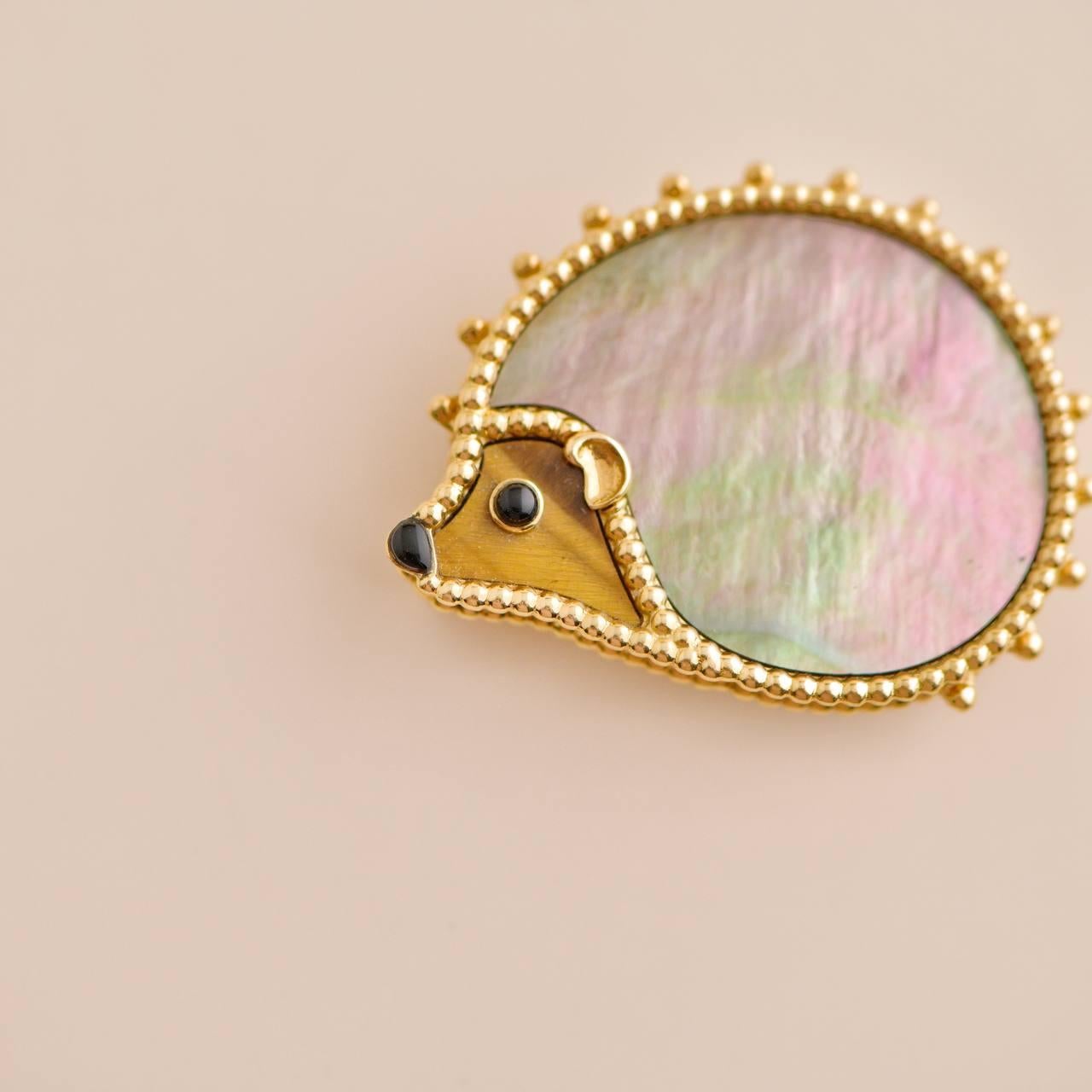 Van Cleef & Arpels 18K Yellow Gold Mother-of-Pearl Onyx Tiger Eye Lucky Animals 1