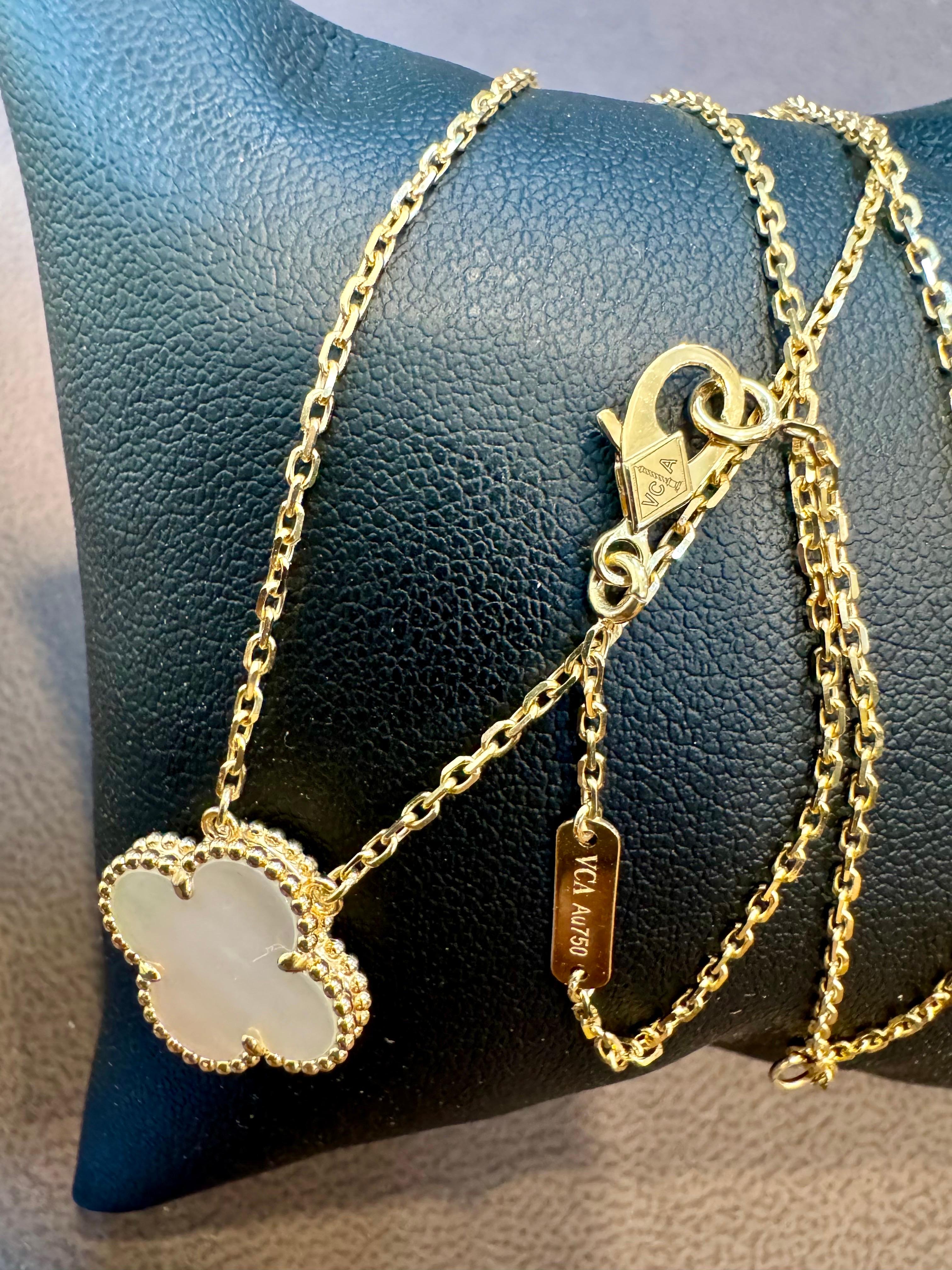 VAN CLEEF & ARPELS 18k Yellow Gold Mother of Pearl  Vintage Alhambra Pendant 1
