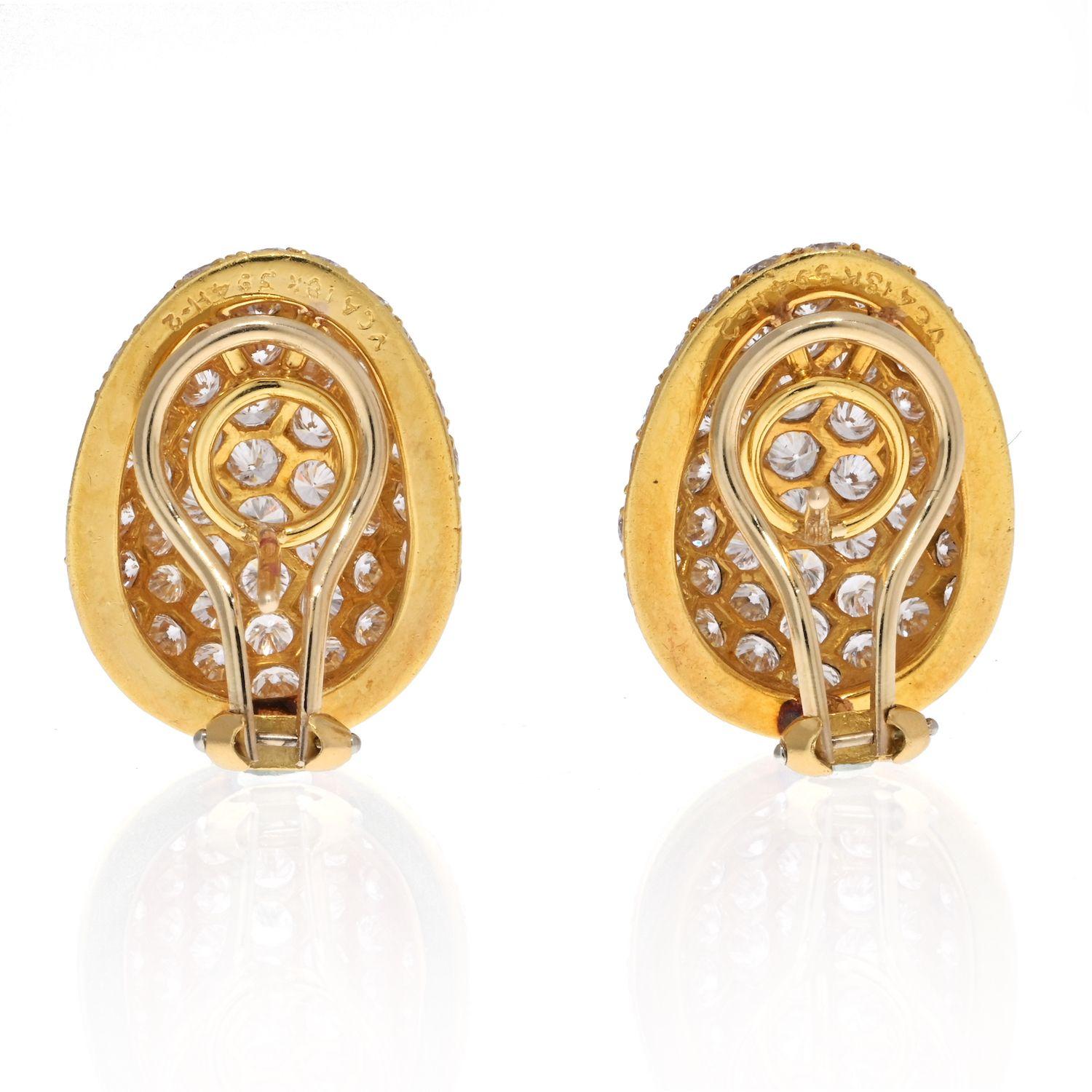 Round Cut Van Cleef & Arpels 18K Yellow Gold Pave Round Diamond Cluster Earrings For Sale