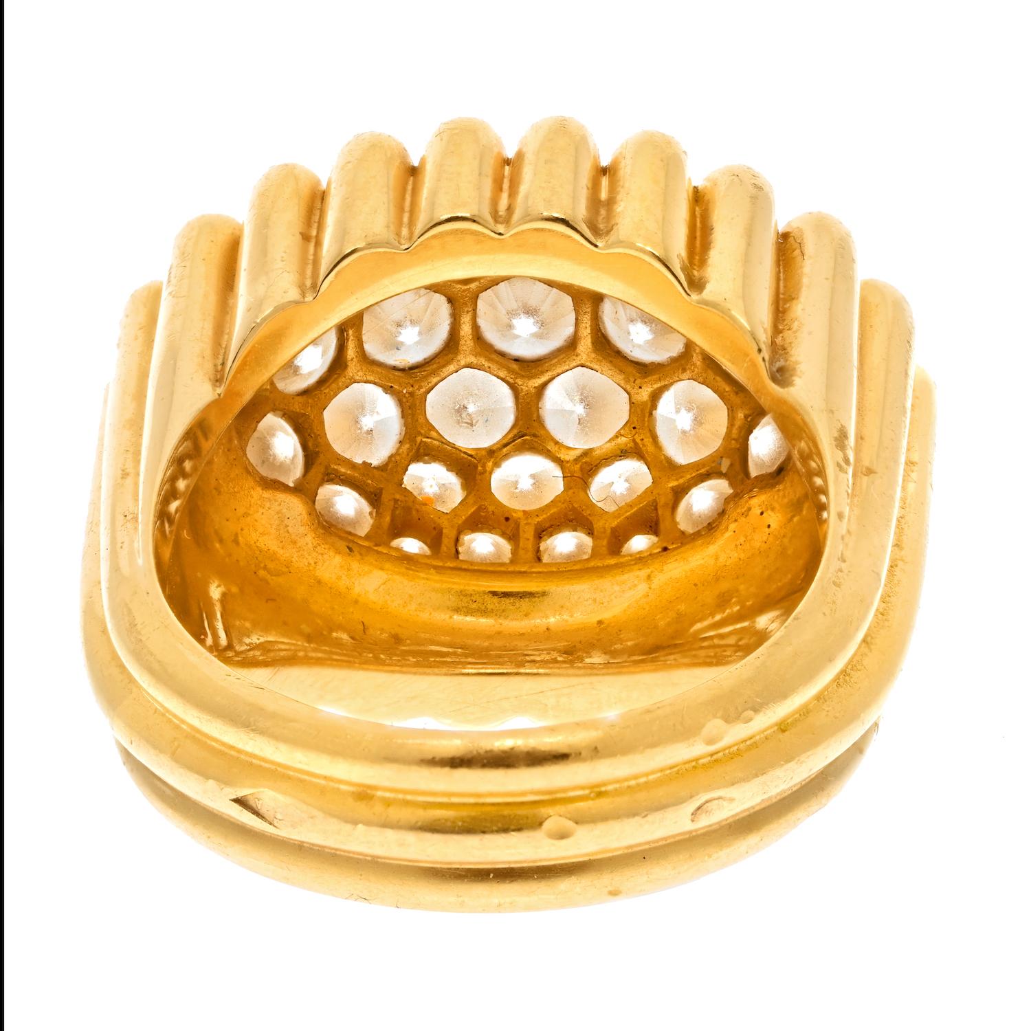 Round Cut Van Cleef & Arpels 18K Yellow Gold Perlee Pave Diamond Ring