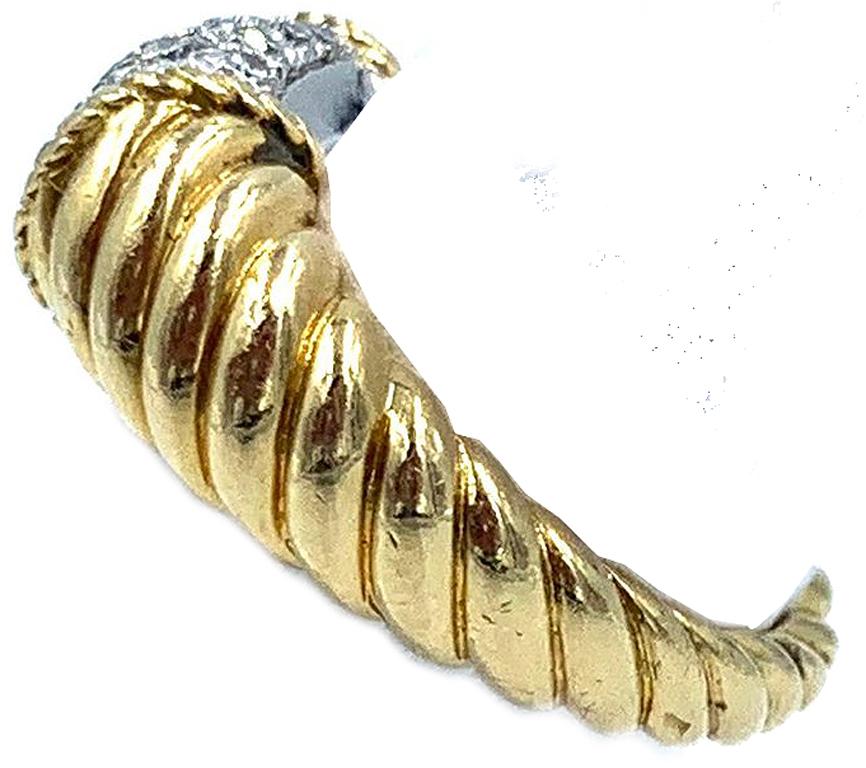 Women's or Men's Van Cleef & Arpels 18 Karat Yellow Gold Ring