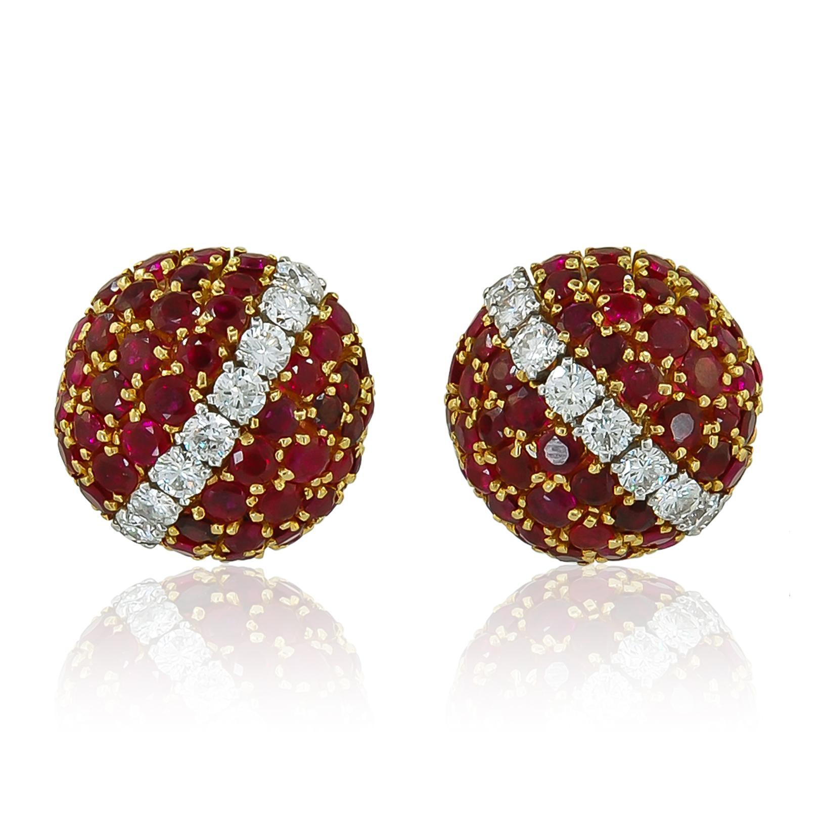 Pendientes de oro amarillo de 18 quilates con rubíes y diamantes VAN CLEEF 
ARPELS en venta