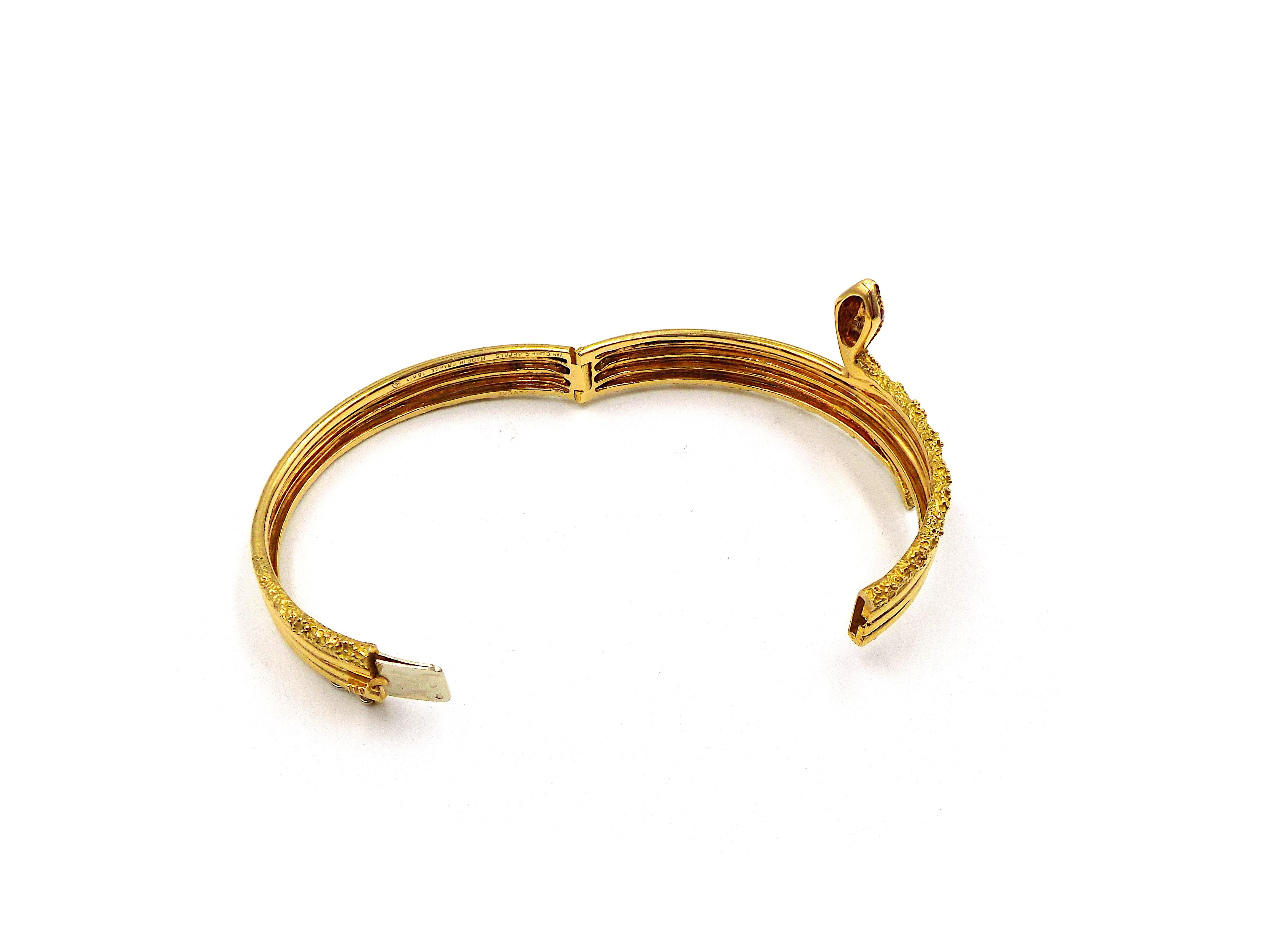 Van Cleef & Arpels 18K Yellow Gold Ruby Snake Bracelet, French In Good Condition For Sale In New York, NY