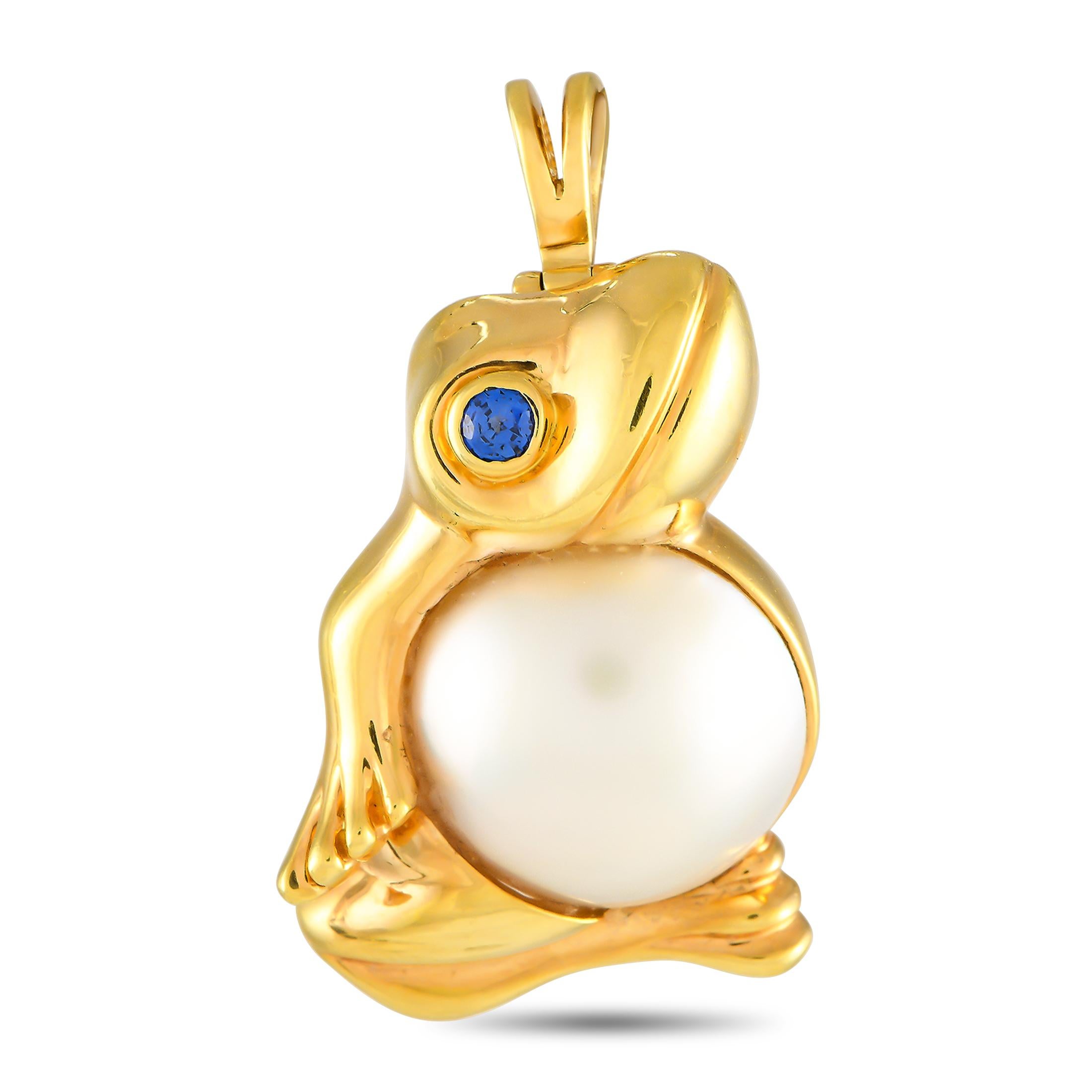Van Cleef & Arpels 18K Yellow Gold Sapphire and Mabe Pearl Frog Pendant Brooch In Excellent Condition For Sale In Southampton, PA