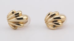Van Cleef & Arpels 18K Yellow Gold Scallop Earrings
