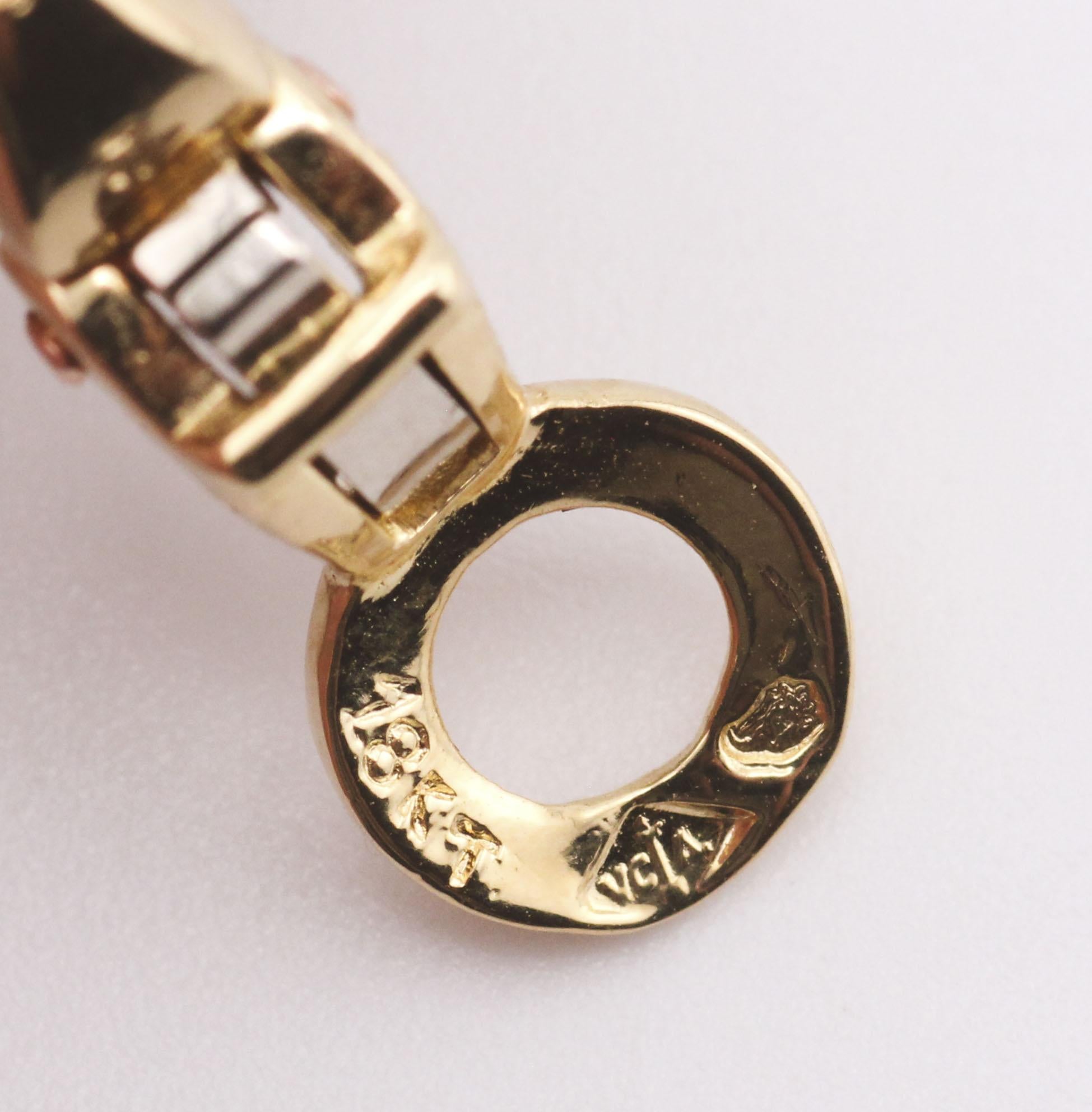 Orecchini Van Cleef & Arpels in oro giallo 18 carati con smerlo in vendita 3