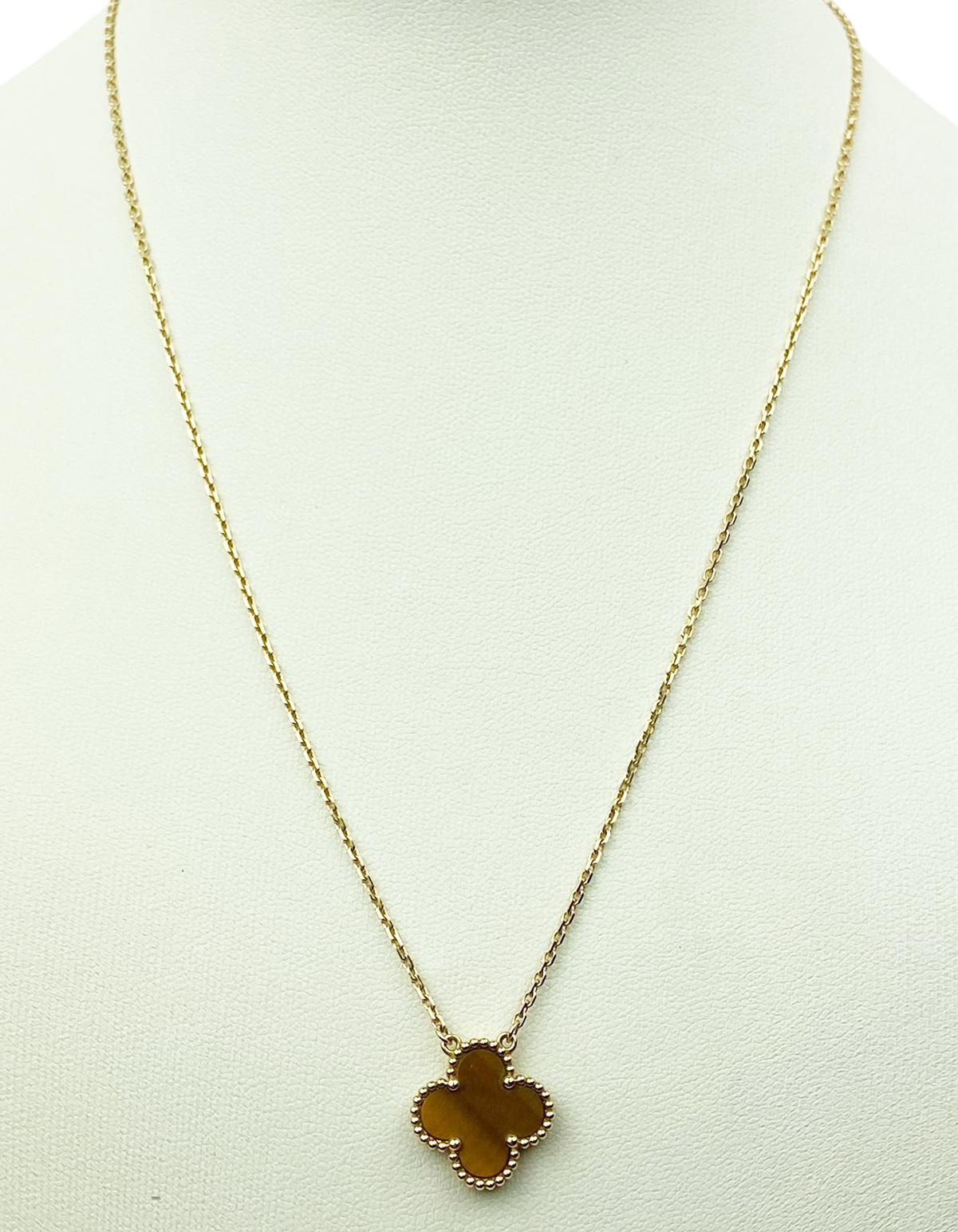Van Cleef & Arpels 18K Yellow Gold/ Tiger Eye Vintage Alhambra Necklace For Sale 1