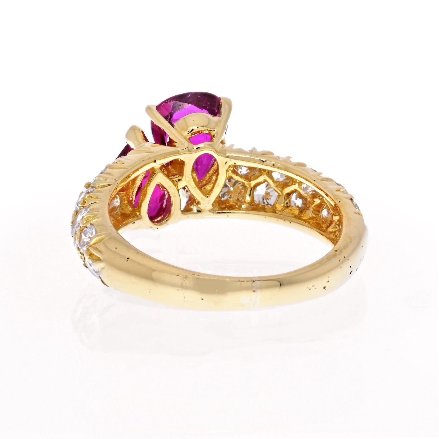 Pear Cut Van Cleef & Arpels 18K Yellow Gold Toi Et Moi Ruby Diamond Petite Ring