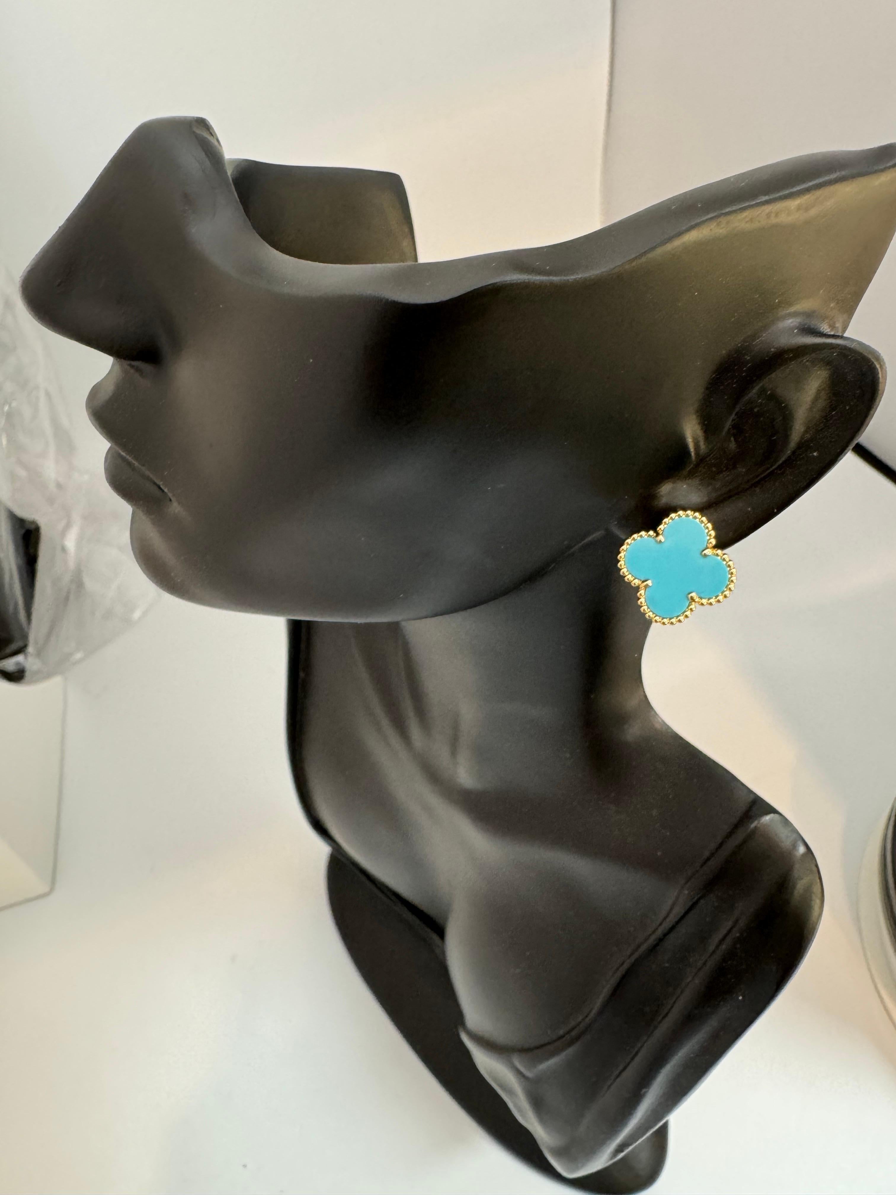 VAN CLEEF & ARPELS Orecchini Alhambra d'epoca in oro giallo 18k con turchese 6