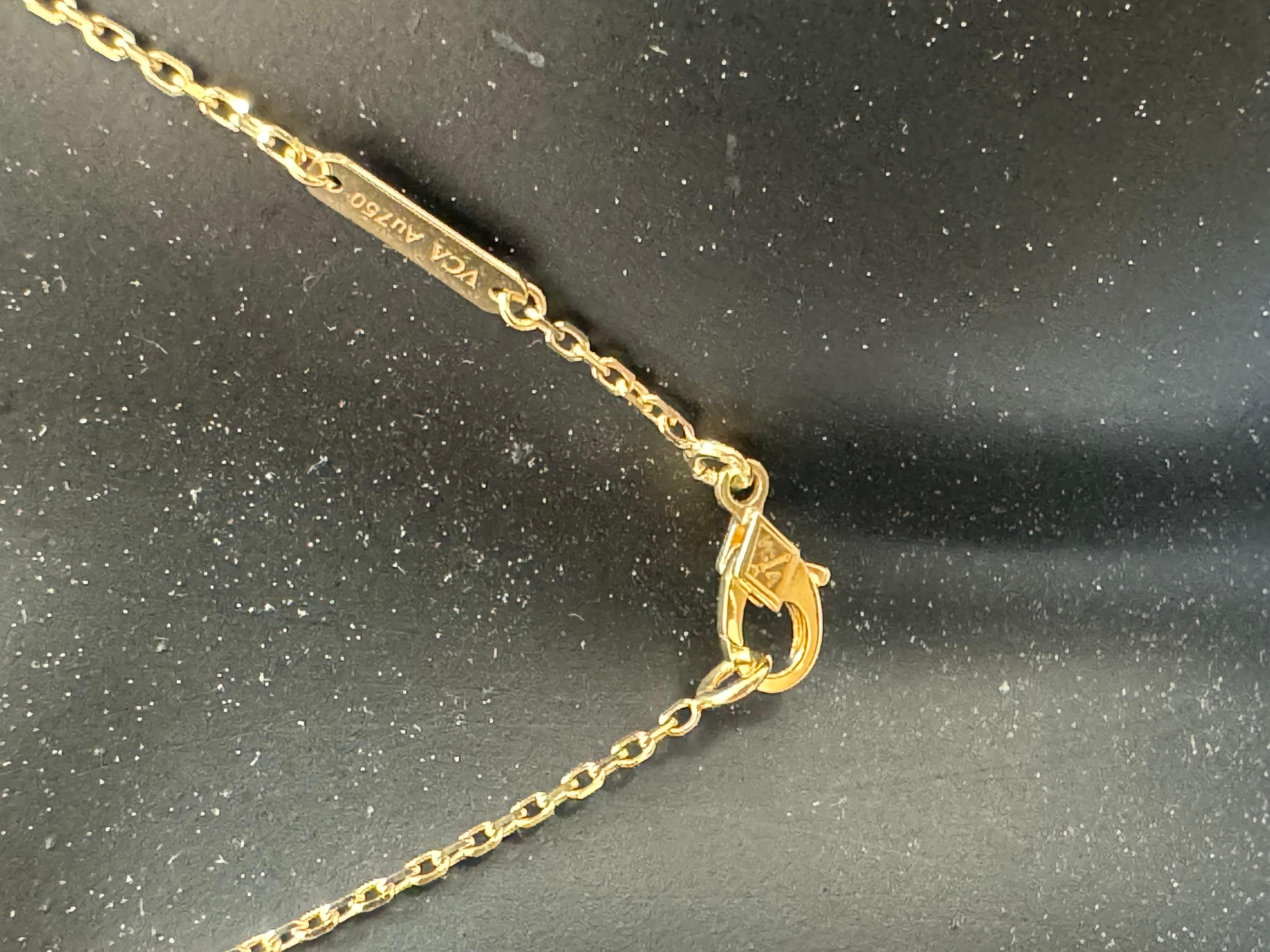 This classic Van Cleef & Arpels Necklace from the iconic Vintage Alhambra collection is crafted in 18k yellow gold and features 1 lucky clover motifs of 10.66 mm  Pendant beautifully inlaid with Turquoise in round bead settings. Made in France circa