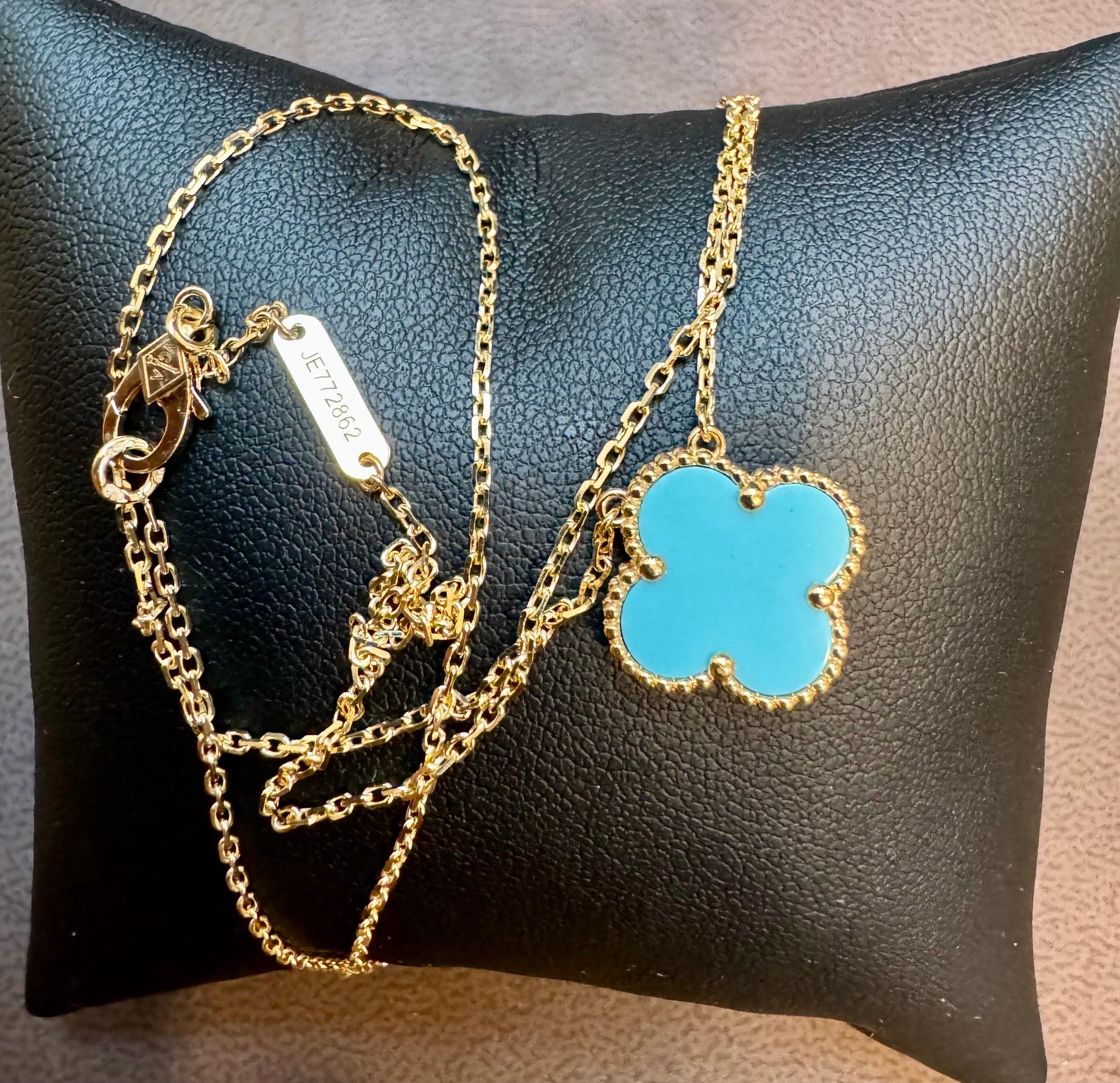 Uncut VAN CLEEF & ARPELS 18k Yellow Gold Turquoise  Vintage Alhambra Pendant