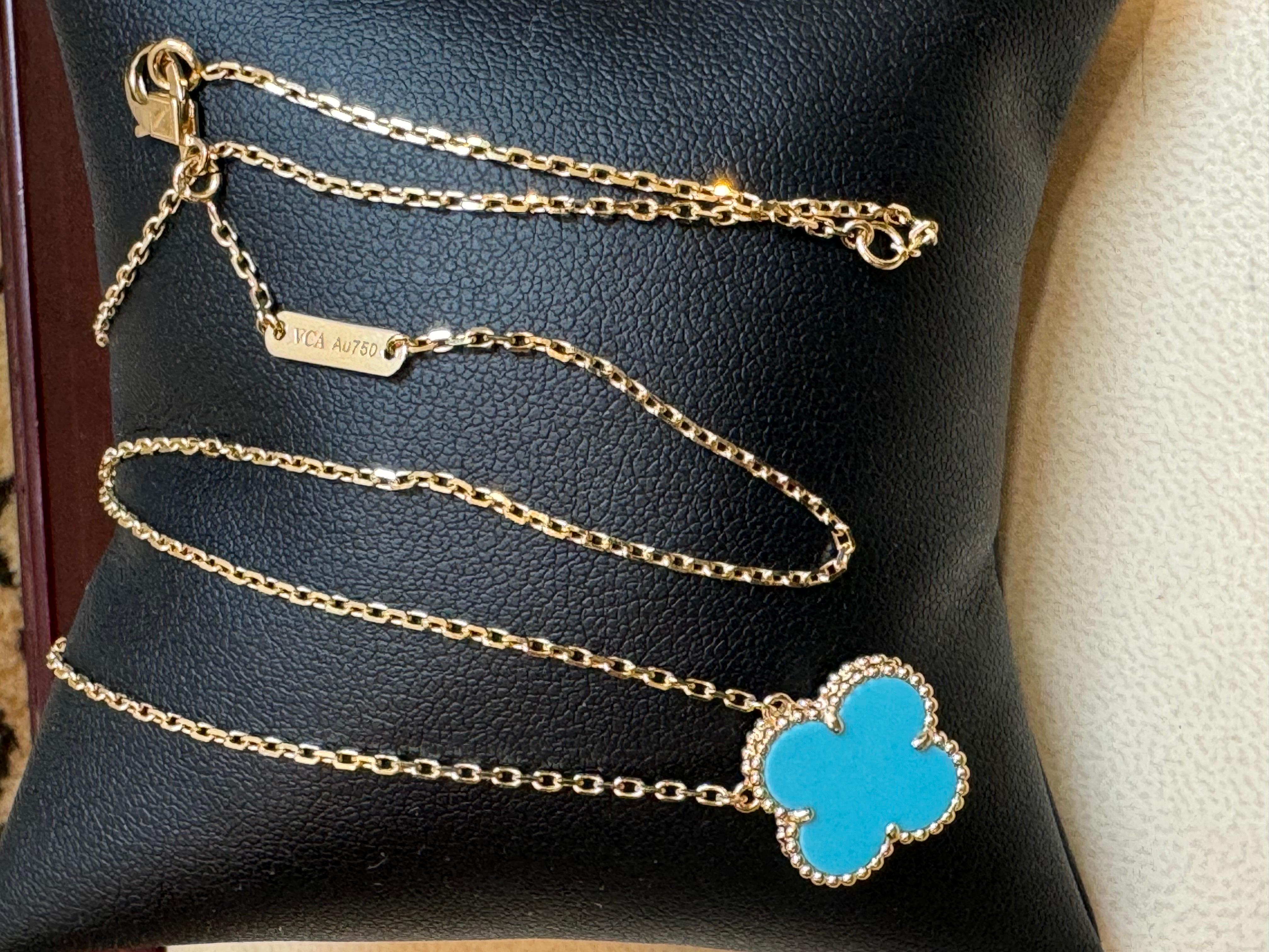 VAN CLEEF & ARPELS 18k Yellow Gold Turquoise  Vintage Alhambra Pendant 1