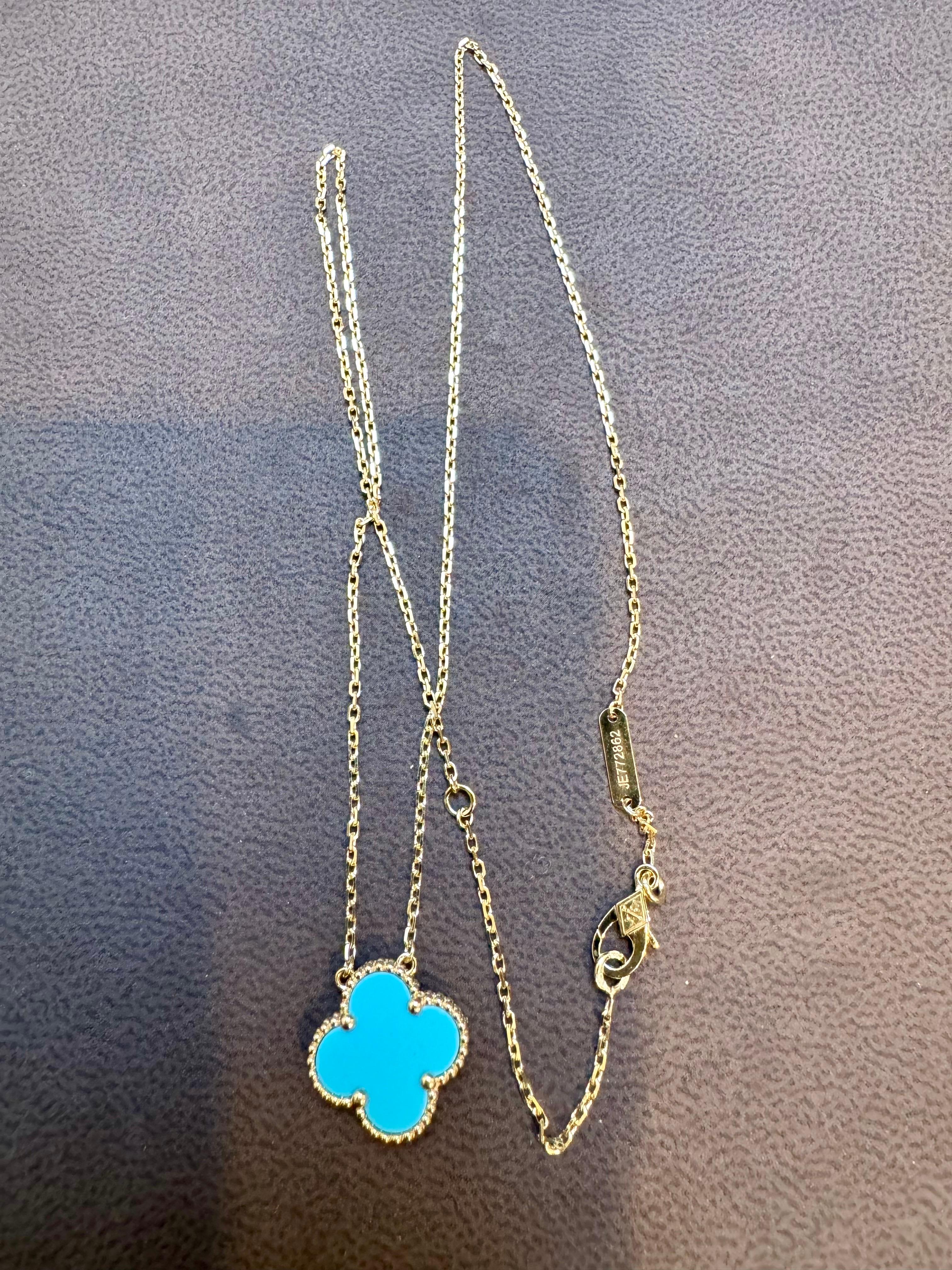 VAN CLEEF & ARPELS 18k Yellow Gold Turquoise  Vintage Alhambra Pendant 2