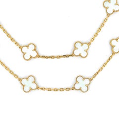 Van Cleef & Arpels 18K Yellow Gold Vintage 20 Motif Alhambra 1985 Coral Necklace