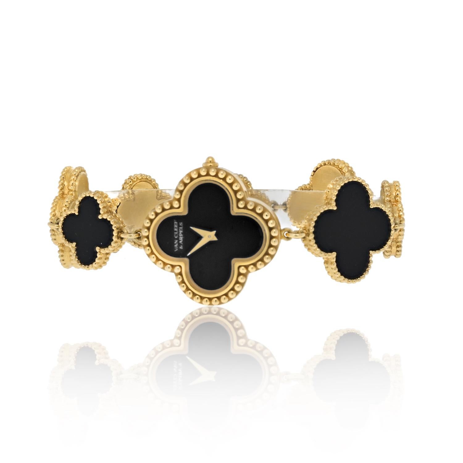 Van Cleef & Arpels Montre vintage Alhambra en or jaune 18 carats et onyx pour femmes 3