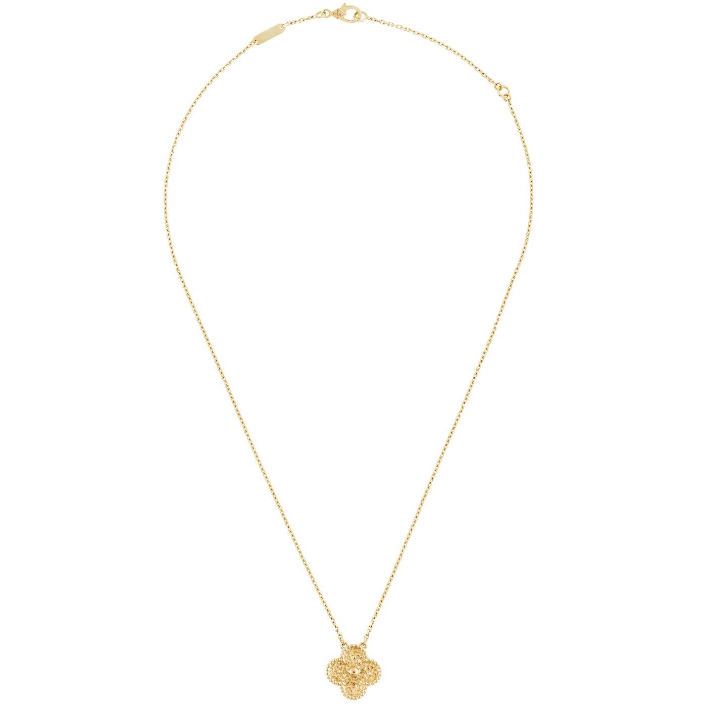 Faithful to the very first Alhambra jewel created in 1968, the Vintage Alhambra creations by Van Cleef & Arpels are distinguished by their unique, timeless elegance. Inspired by the clover leaf, these icons of luck are adorned with a border of