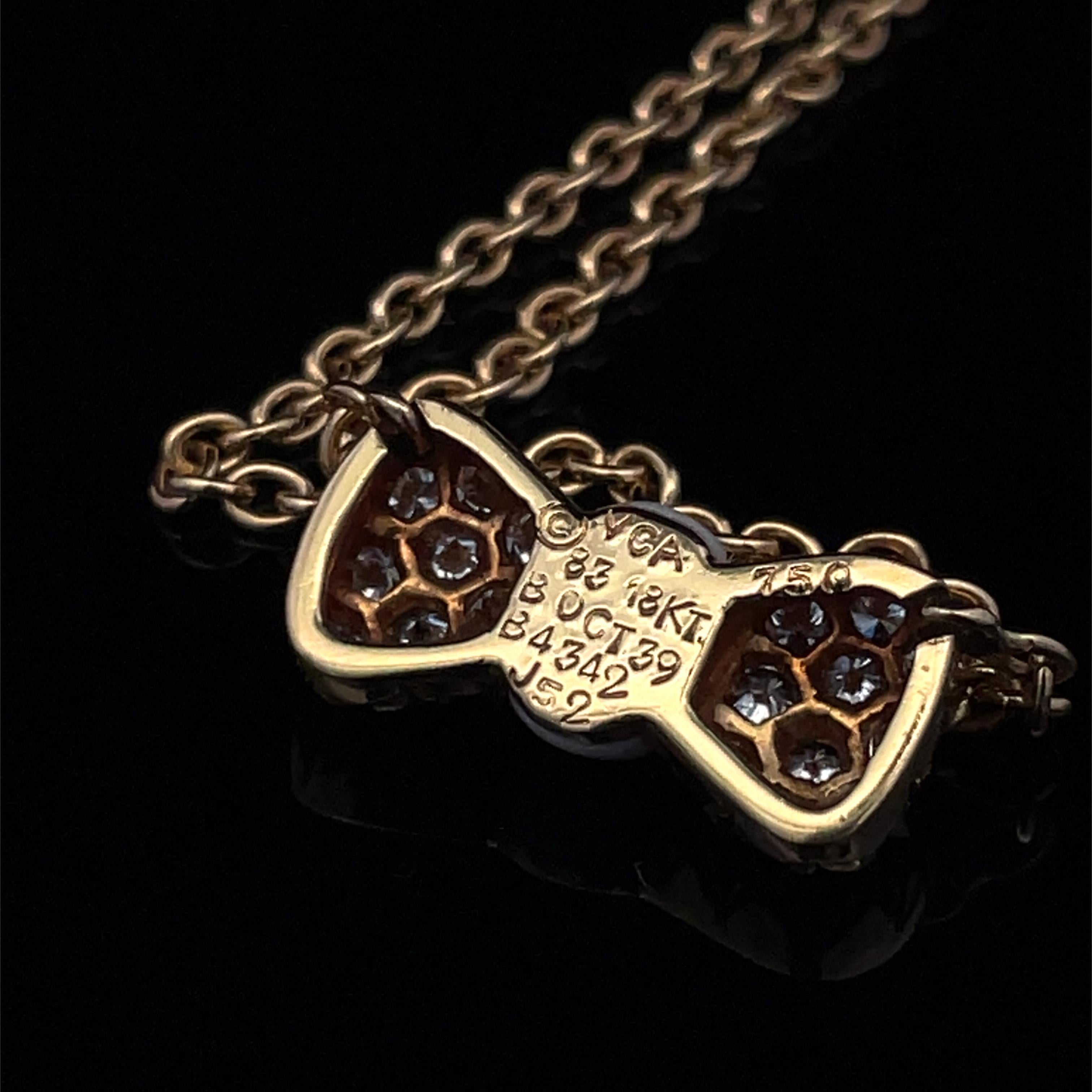 Van Cleef & Arpels 18k Yellow Gold White Coral & Diamond Bow Pendant Necklace For Sale 2