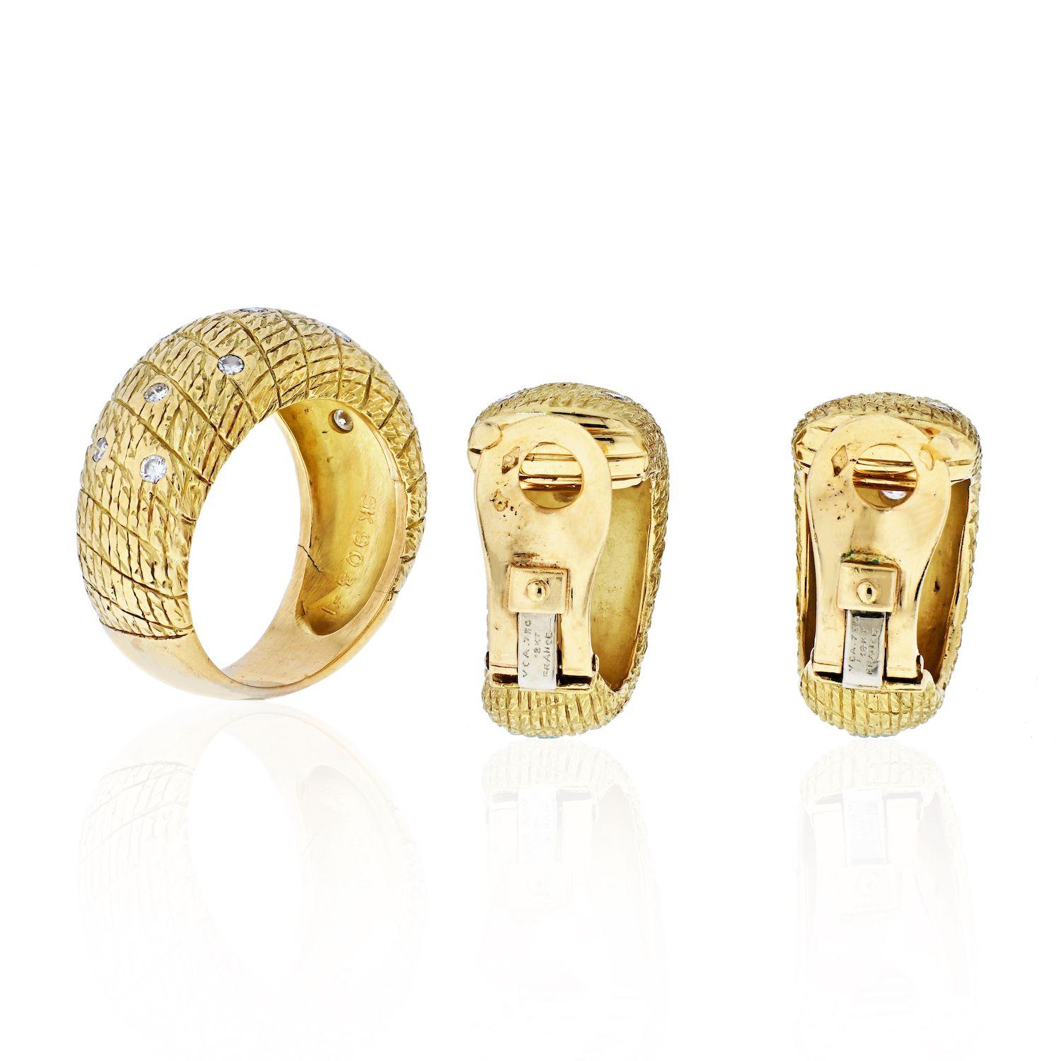 Van Cleef & Arpels 18 Karat Gelbgold Diamant-Ohrringe und ein Ringschmuck-Set (Moderne) im Angebot