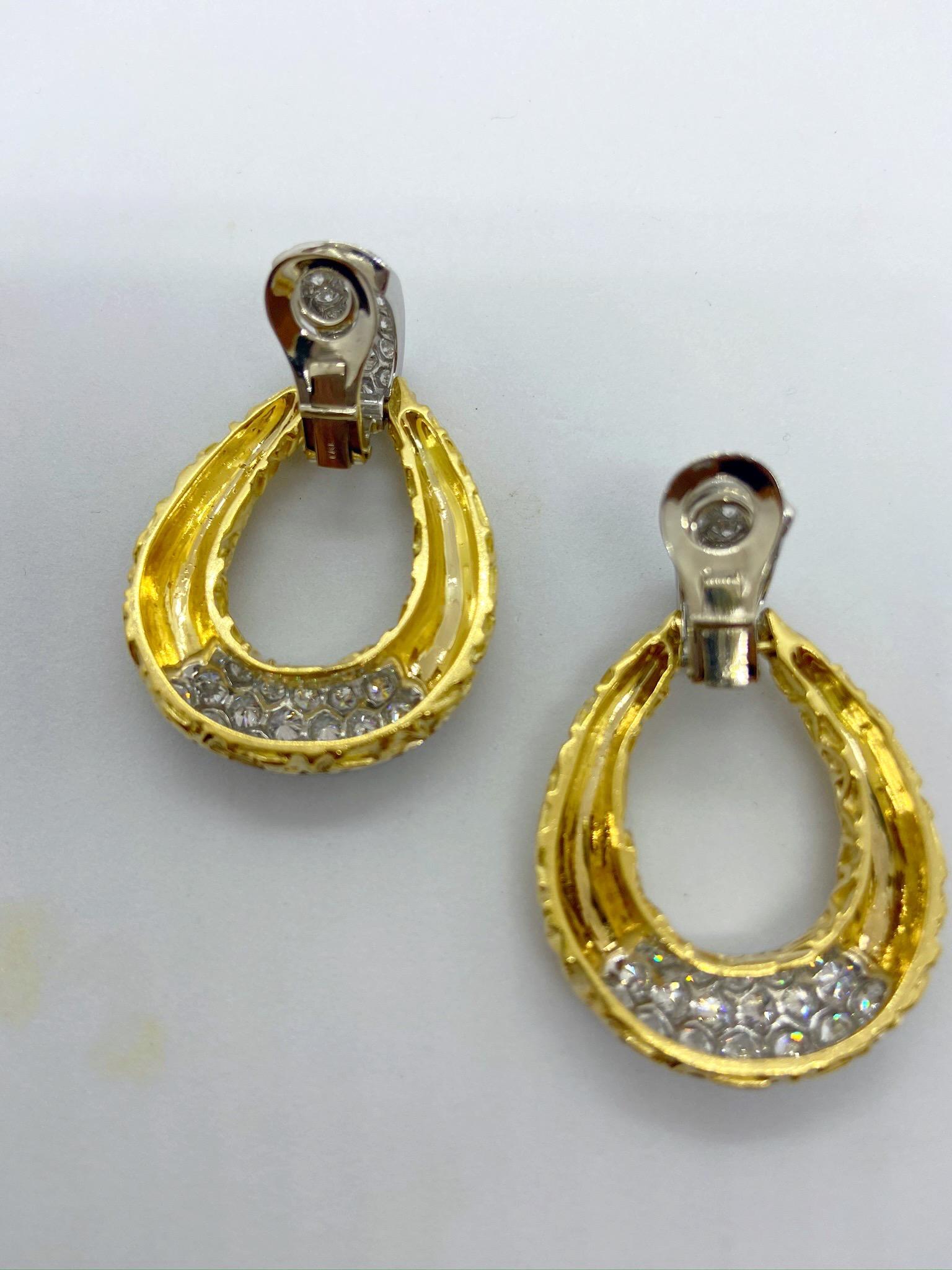 Round Cut Van Cleef & Arpels 18KT Chevalerie 1970s Doorknocker Earrings 5.50Ct. Diamonds