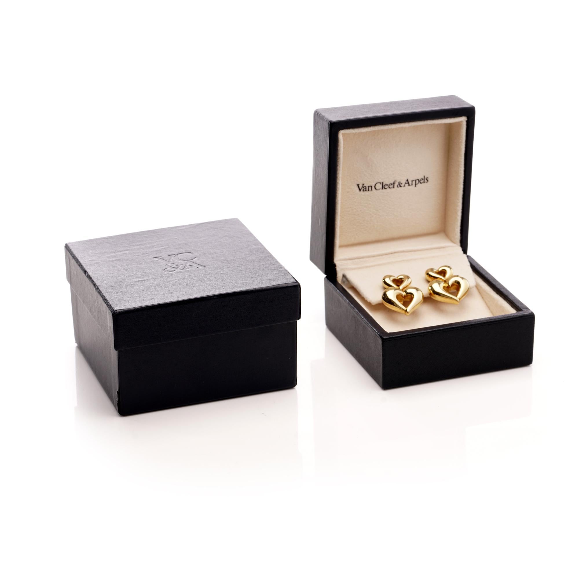 Van Cleef & Arpels 18kt yellow gold pair of heart - shaped clip - on earrings. 

Indulge in the timeless elegance of Van Cleef & Arpels with this exquisite pair of 18kt yellow gold clip-on earrings, boasting a captivating heart-shaped design.