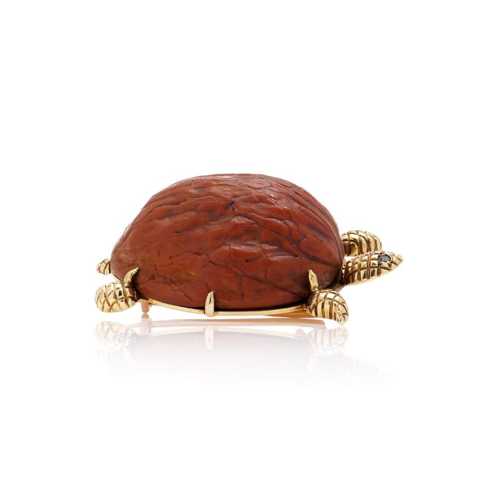 Van Cleef & Arpels 18kt Gold Turtle Brooch with Walnut For Sale 2