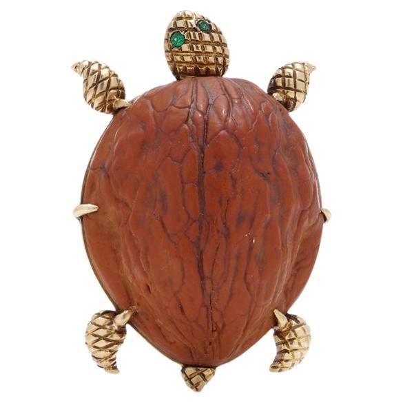 Van Cleef & Arpels 18kt Gold Turtle Brooch with Walnut For Sale