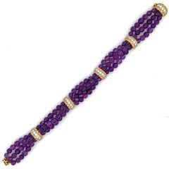 Van Cleef & Arpels Bracelet de perles en or jaune 18 carats avec améthyste et diamants